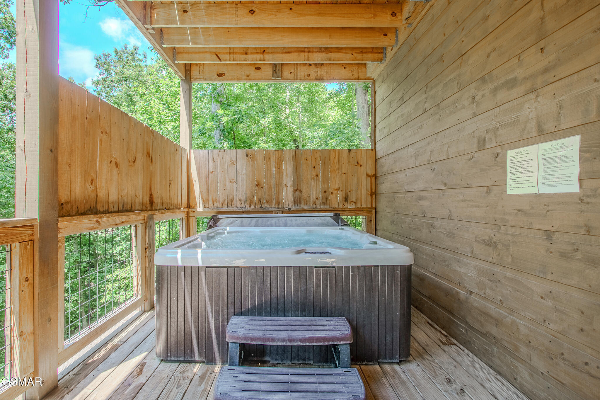 1543 Bear Valley Road Sevierville TN 37876