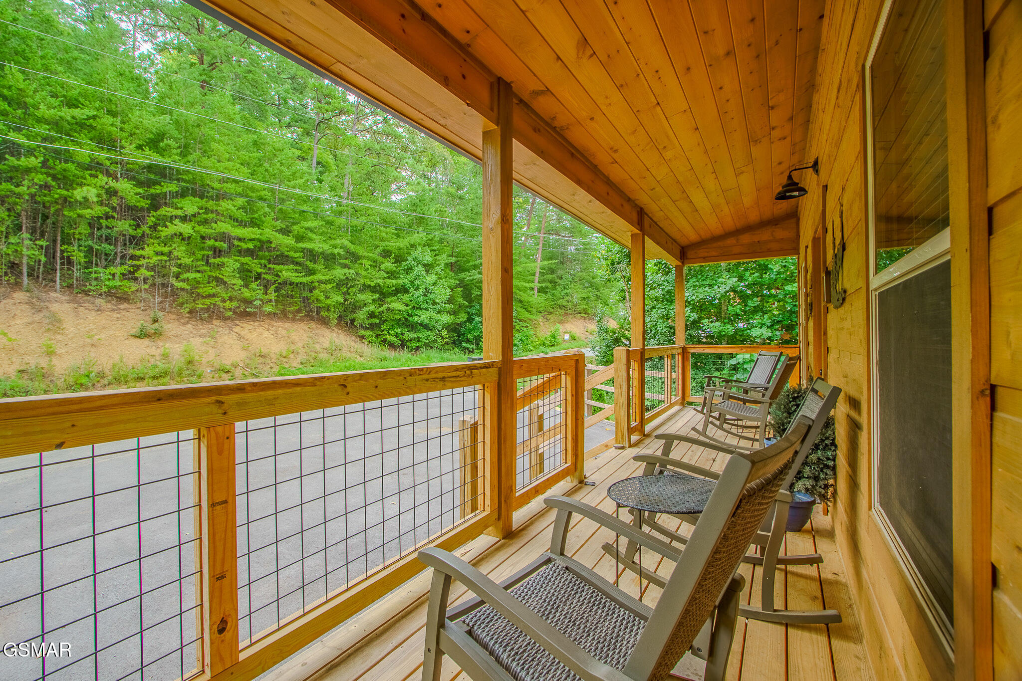 1543 Bear Valley Road Sevierville TN 37876