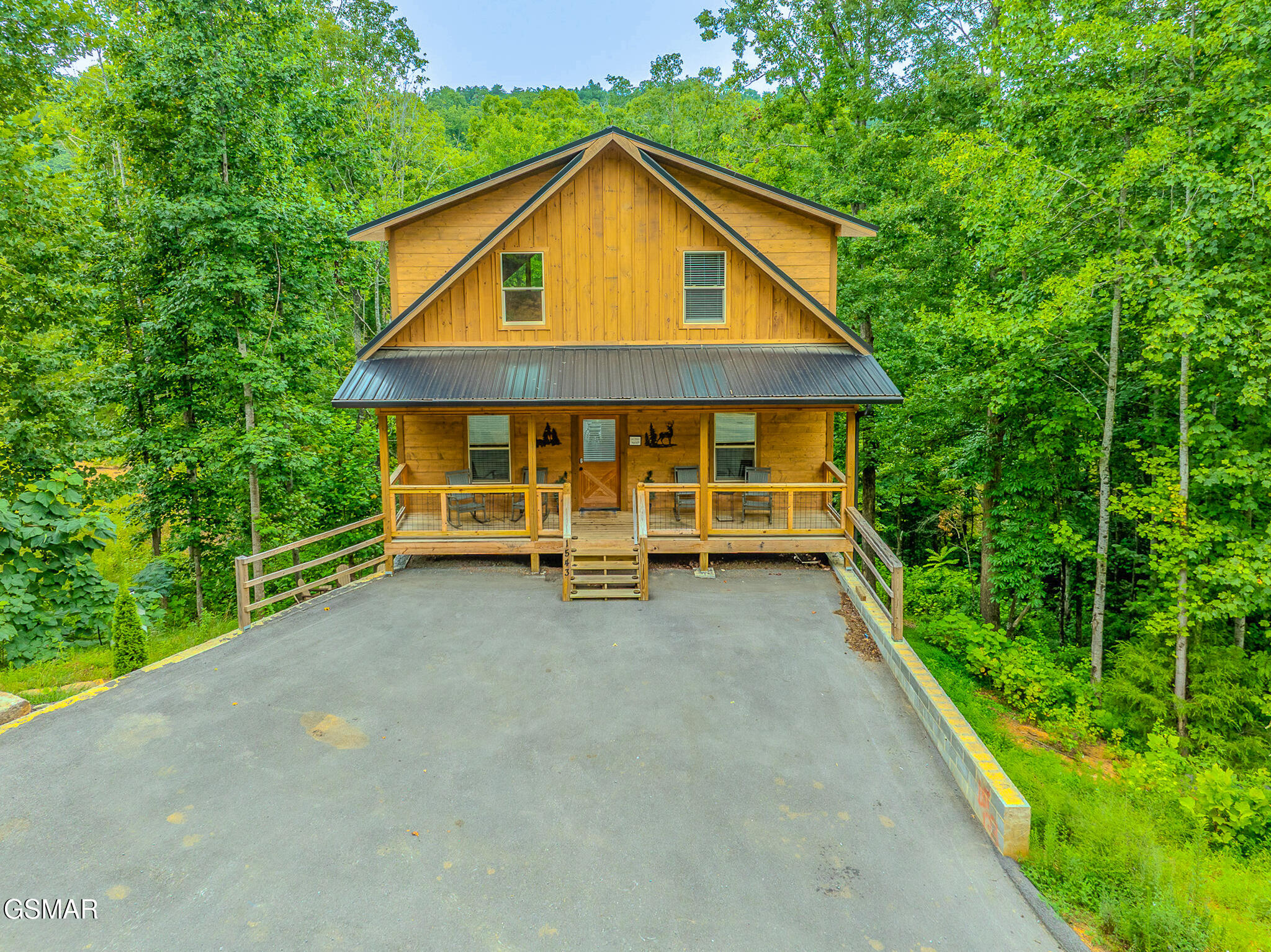 1543 Bear Valley Road Sevierville TN 37876