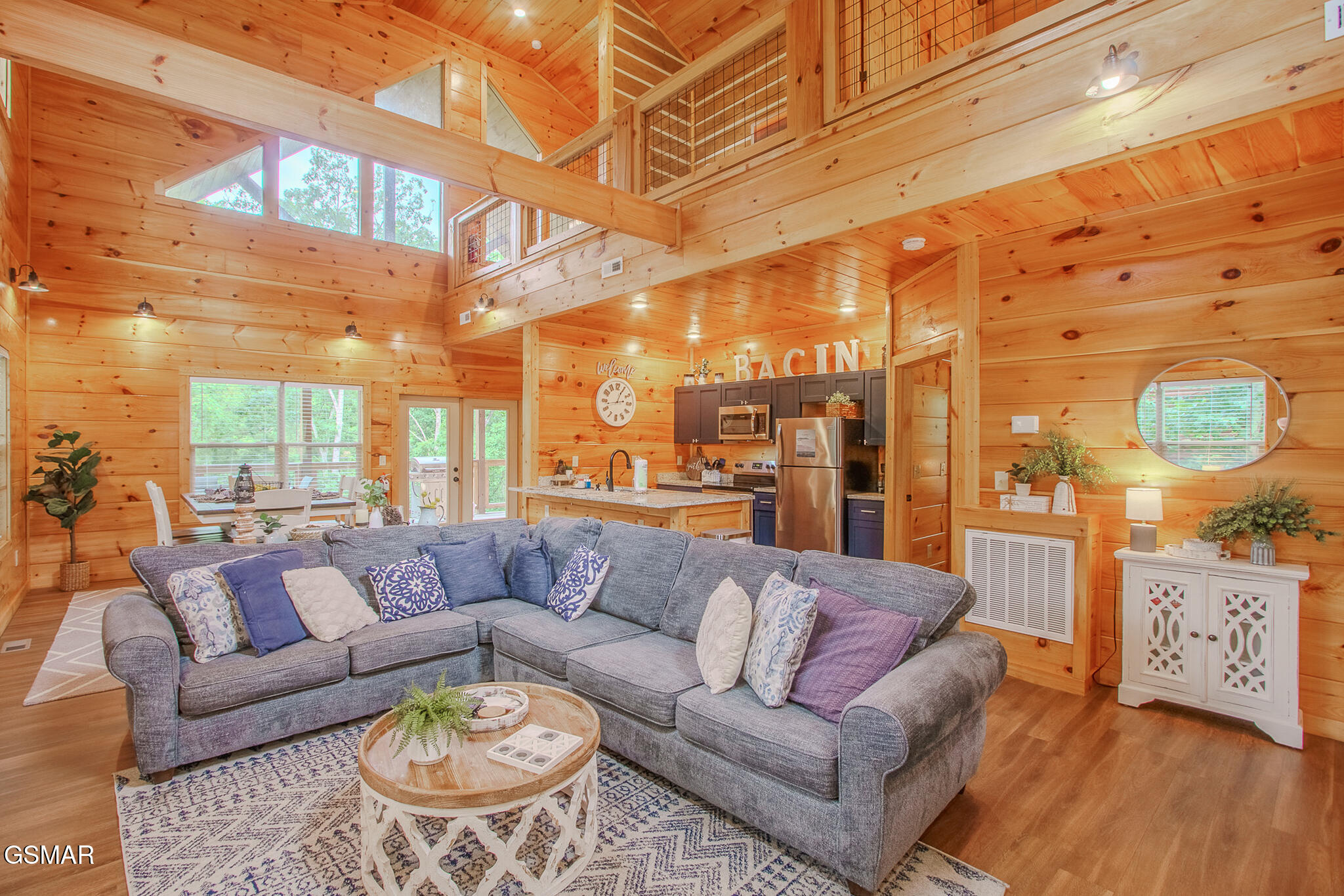 1543 Bear Valley Road Sevierville TN 37876