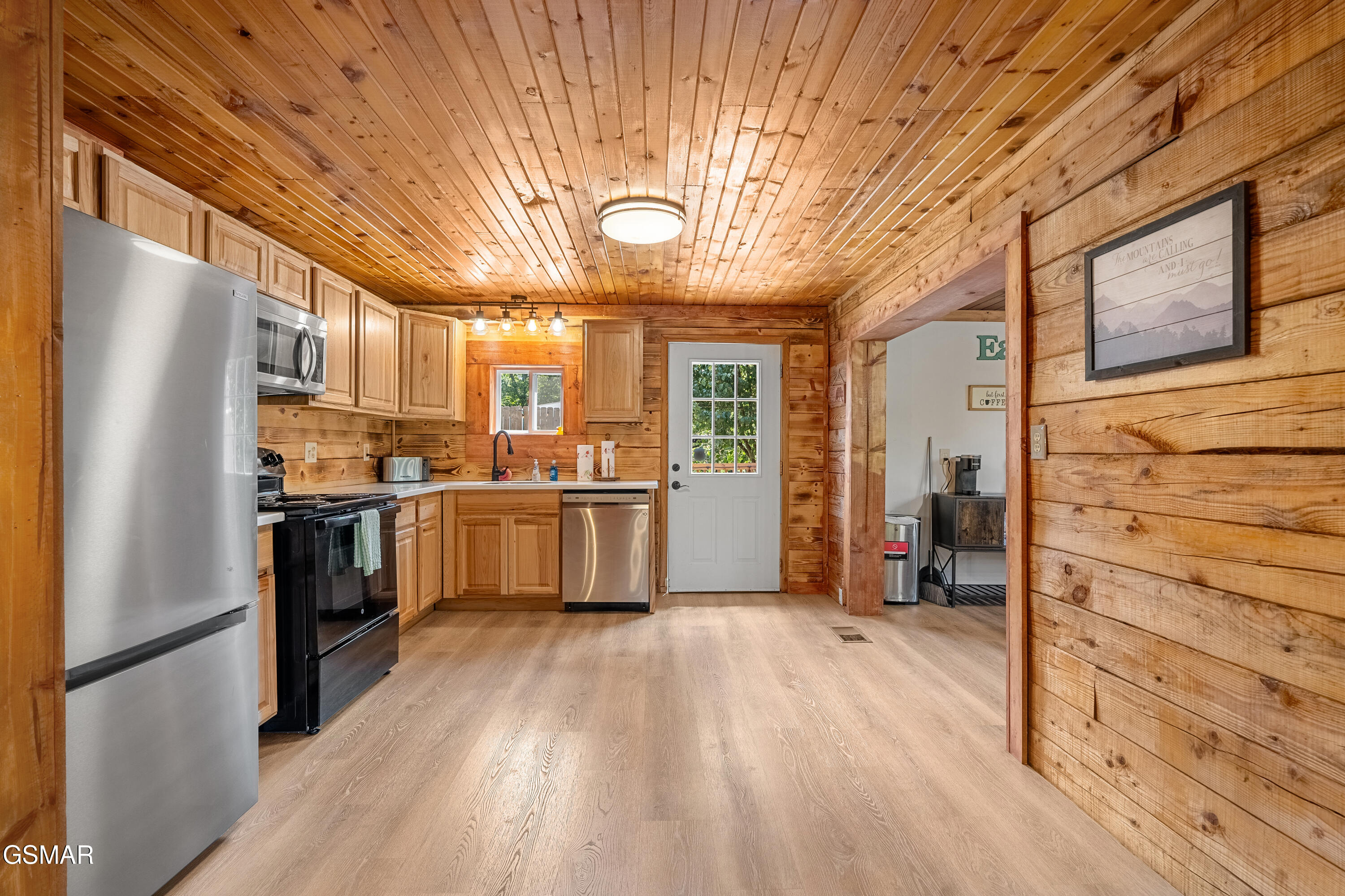 3009 Crestview Court Sevierville TN 37862