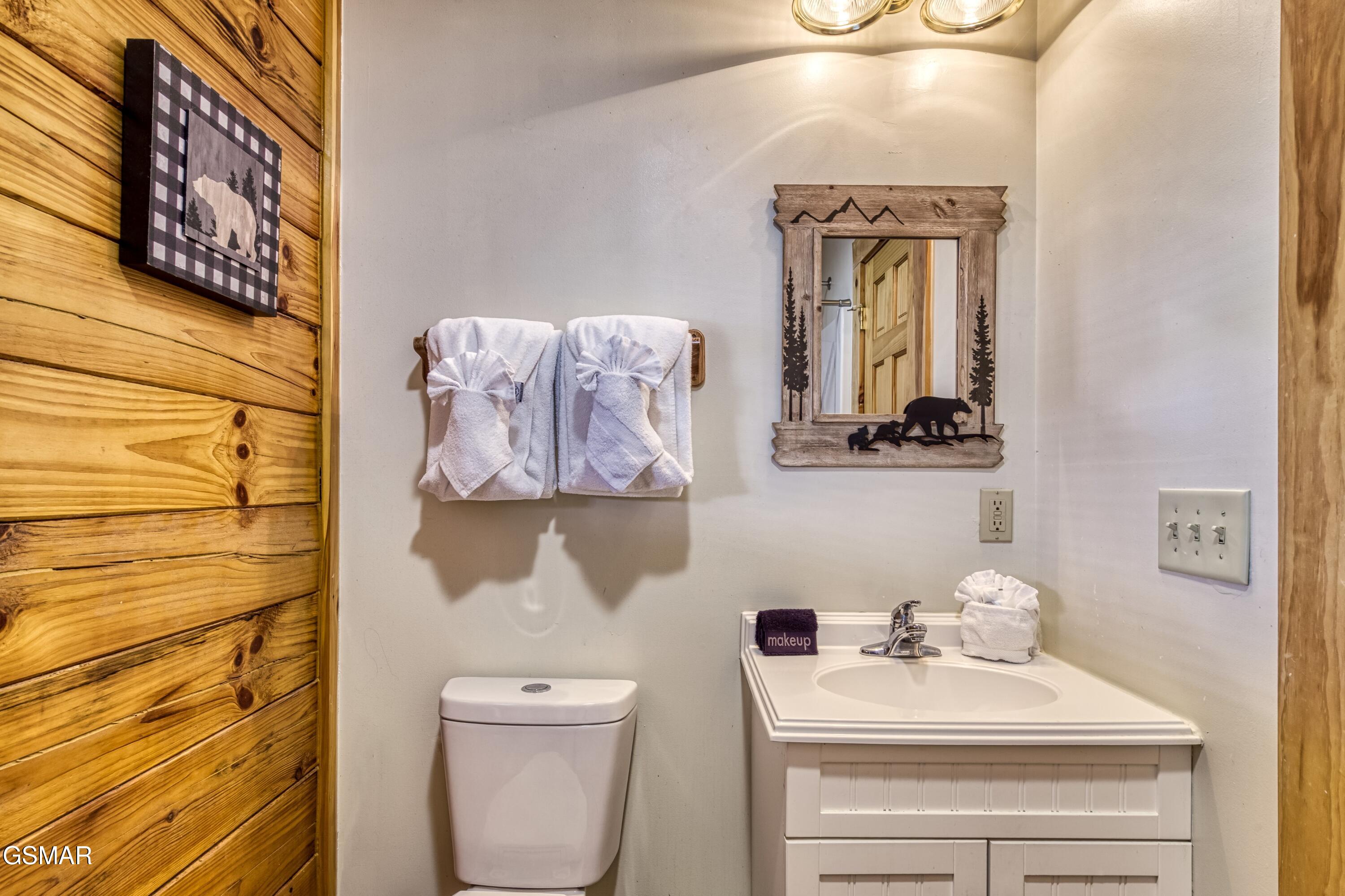 129 Perkins Gatlinburg TN 37738
