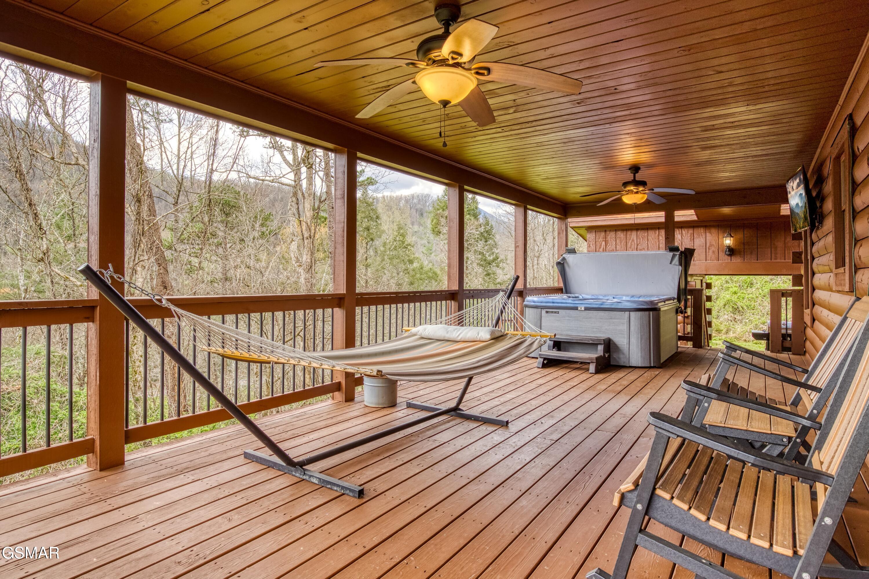 129 Perkins Gatlinburg TN 37738