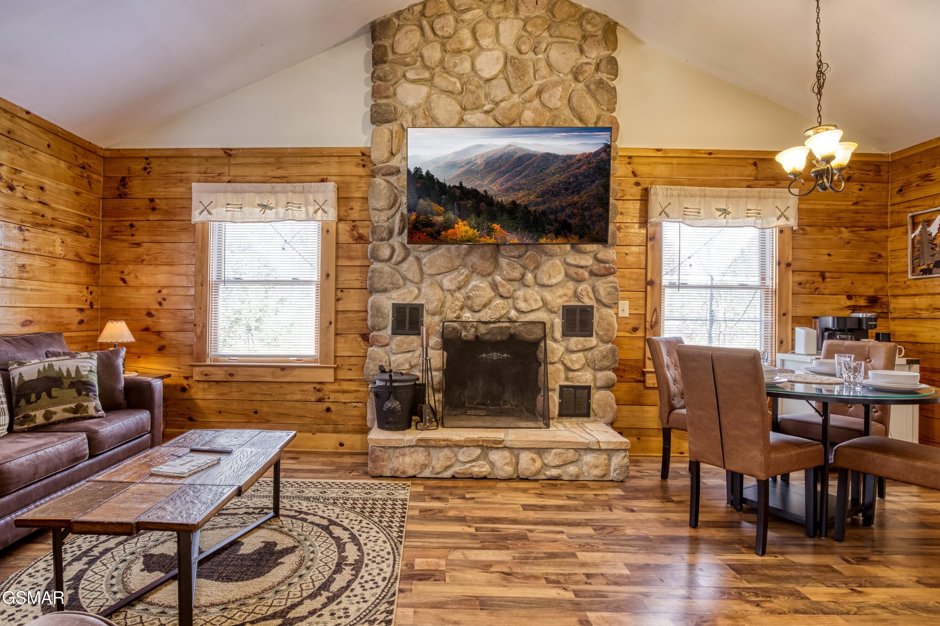 129 Perkins Gatlinburg TN 37738