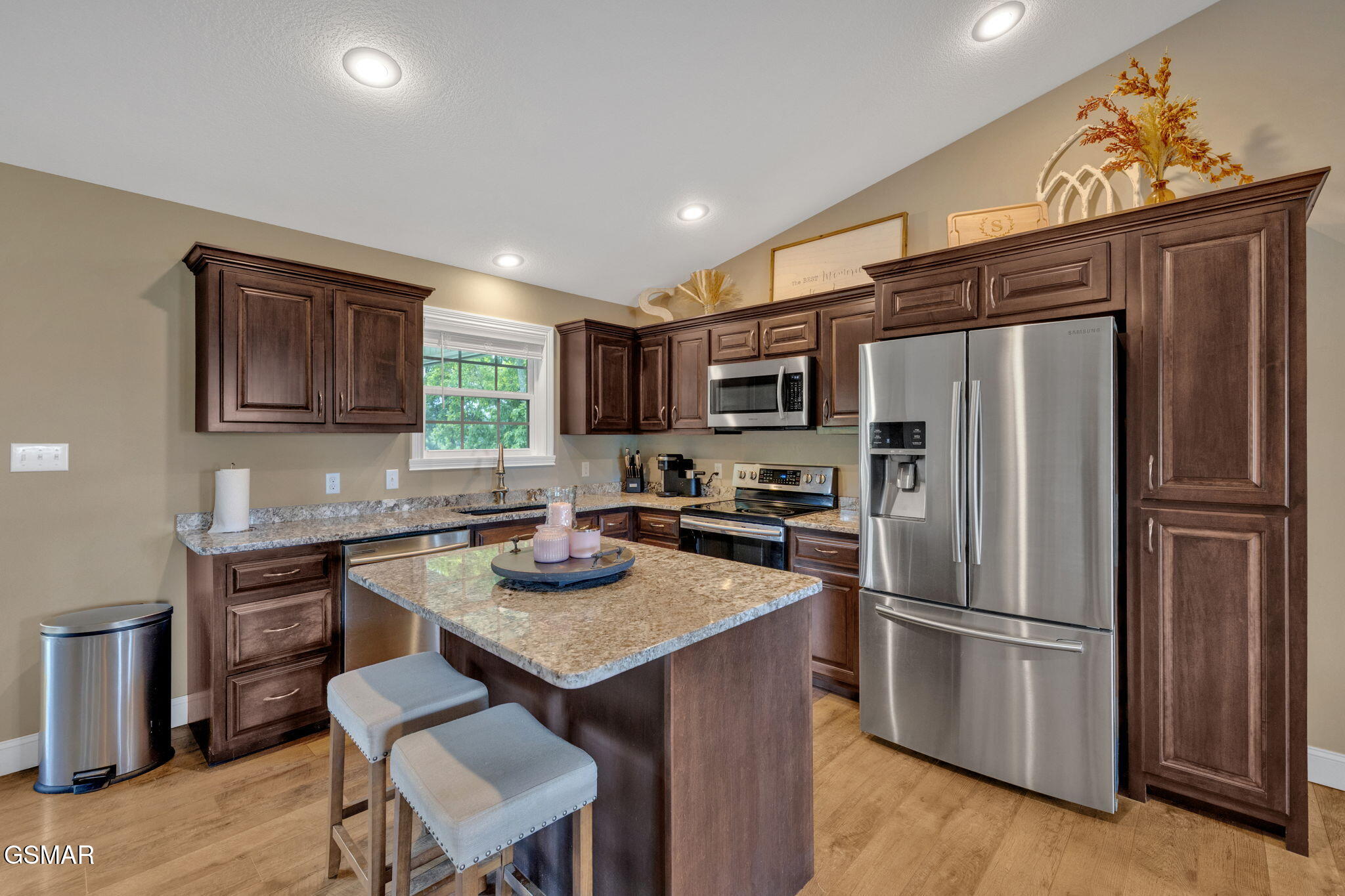 142 Breezy Lane New Tazewell TN 37825