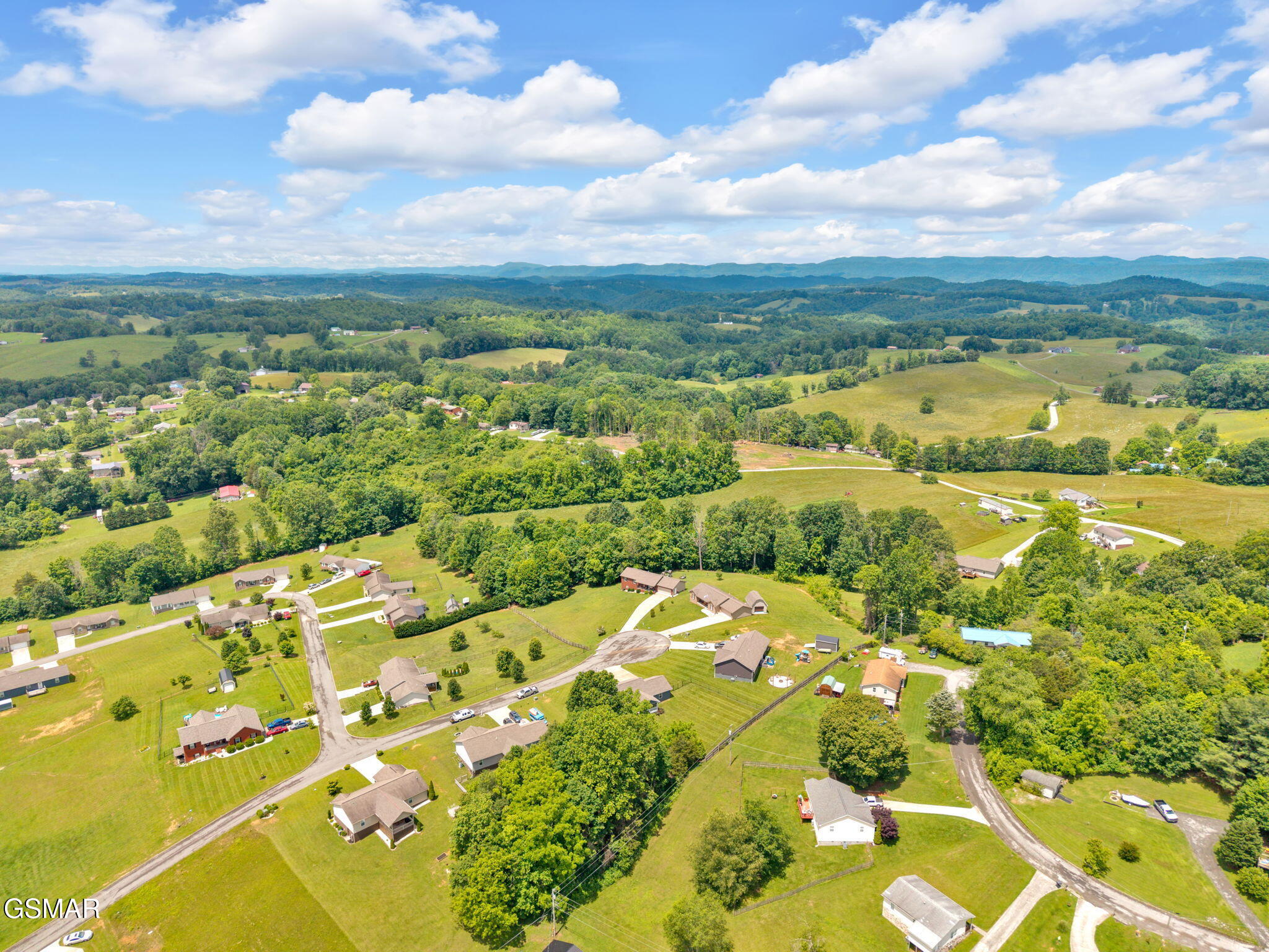 142 Breezy Lane New Tazewell TN 37825