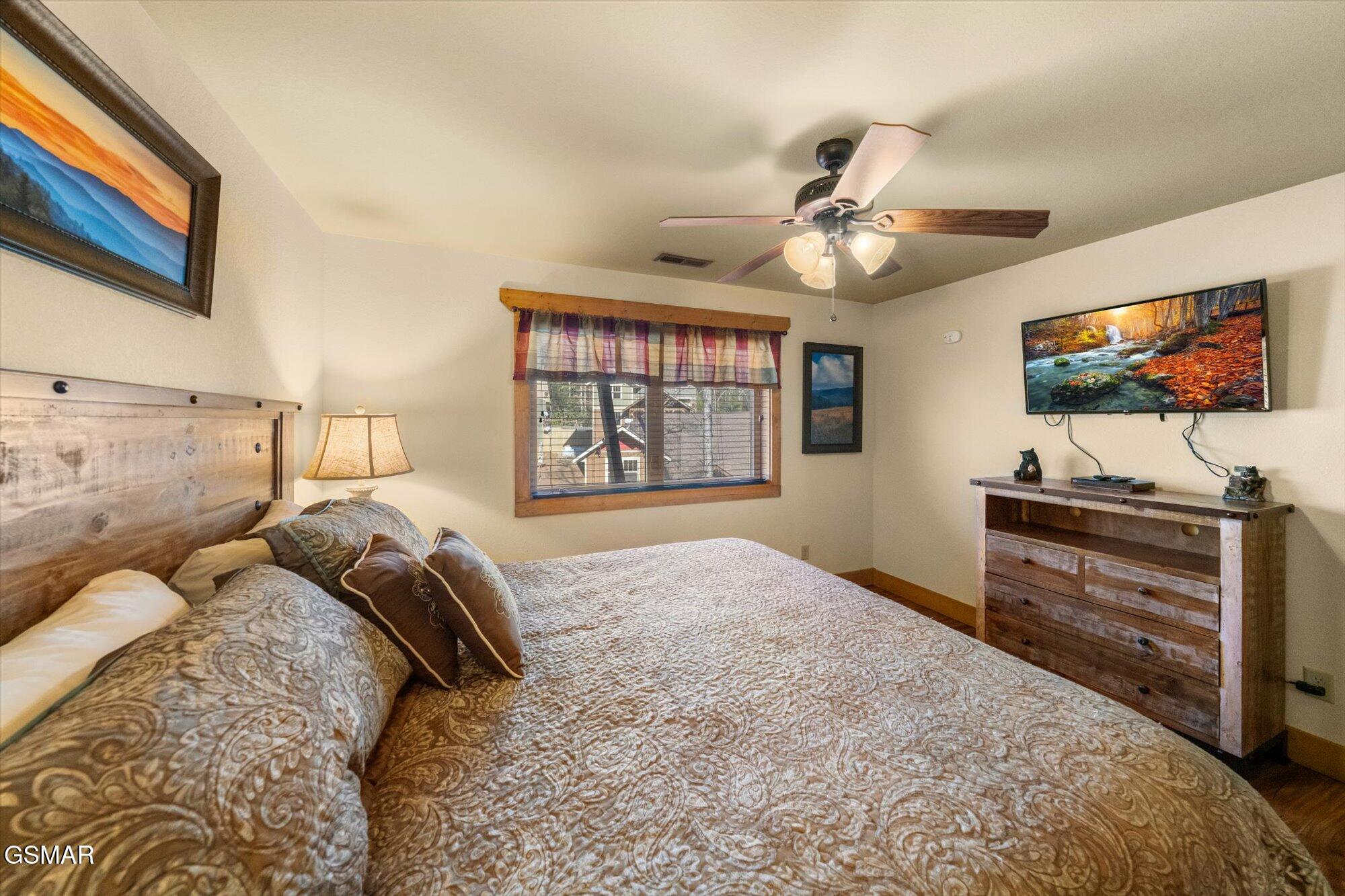 712 Still Hill Way Gatlinburg TN 37738