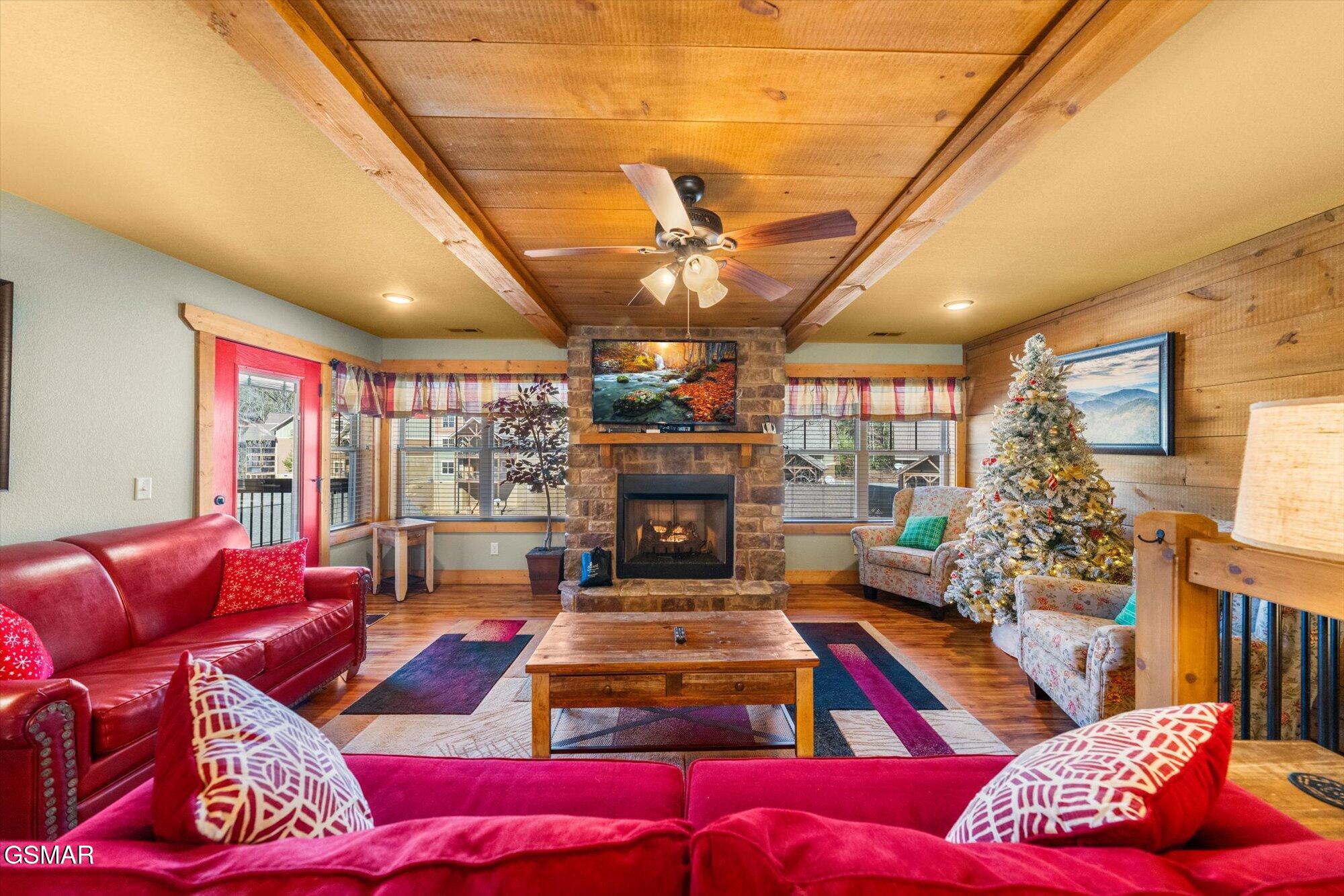 712 Still Hill Way Gatlinburg TN 37738