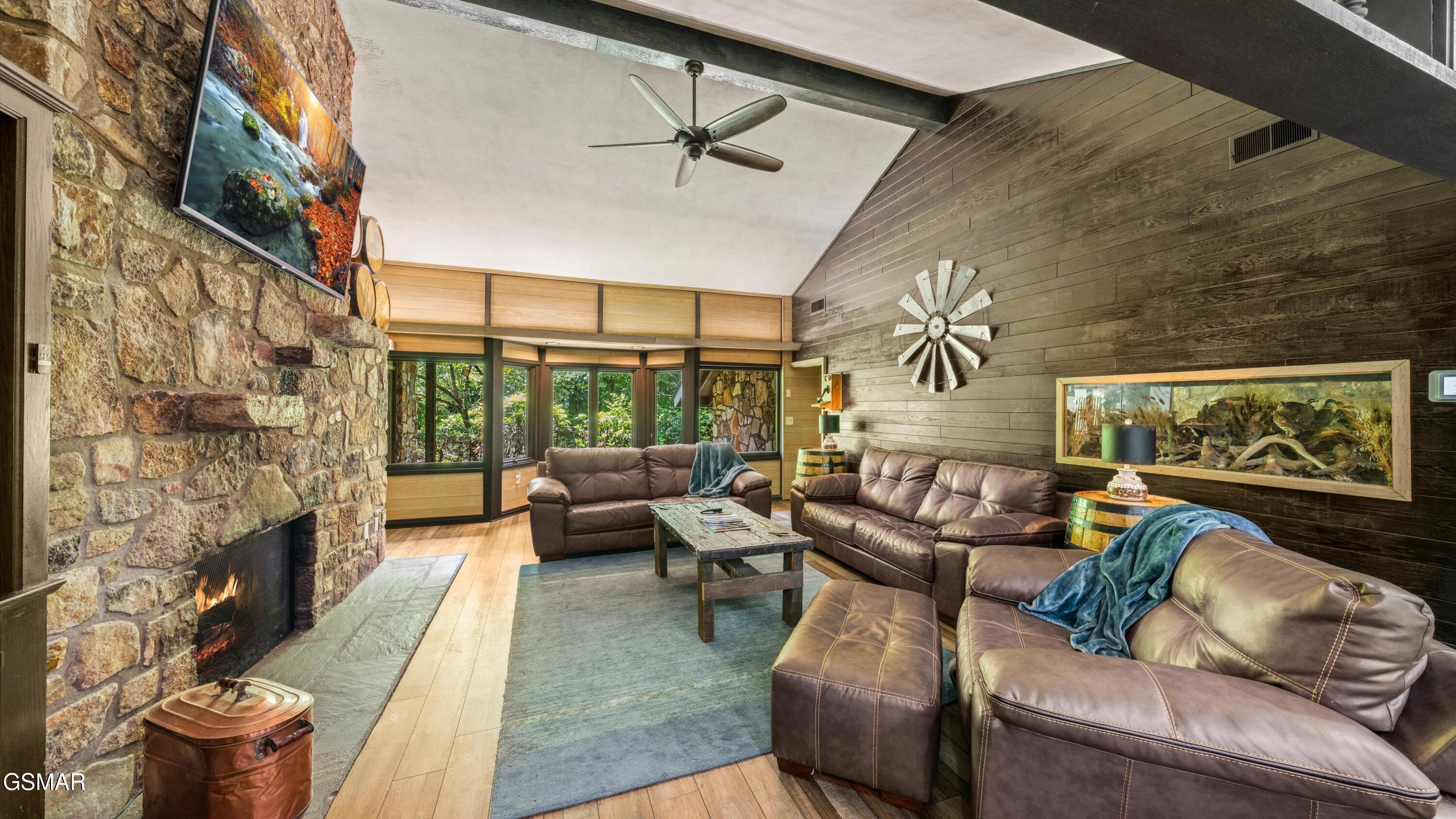 1115/1131 Old Cartertown Road Gatlinburg TN 37738