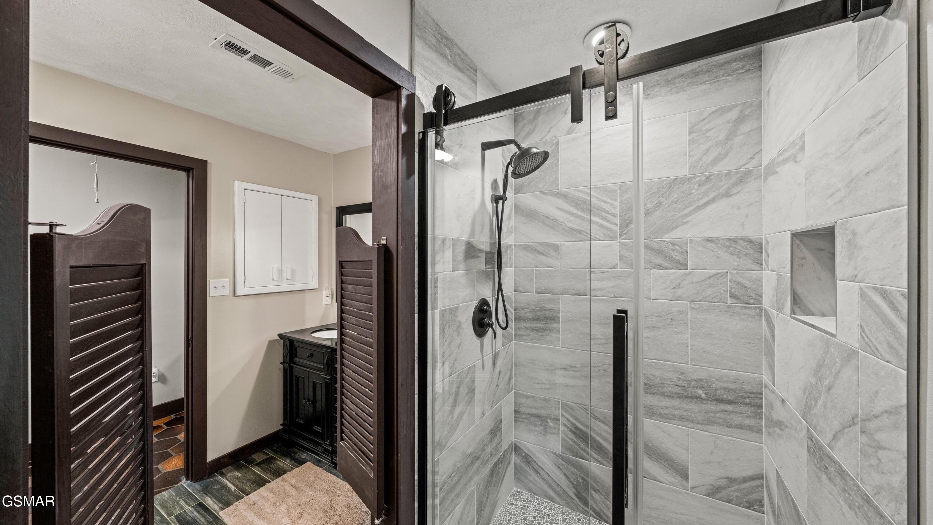 1115/1131 Old Cartertown Road Gatlinburg TN 37738