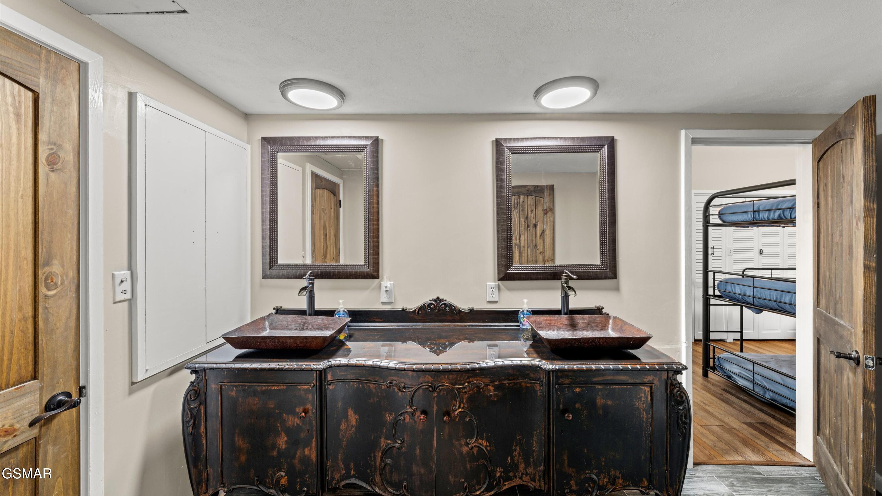 1115/1131 Old Cartertown Road Gatlinburg TN 37738