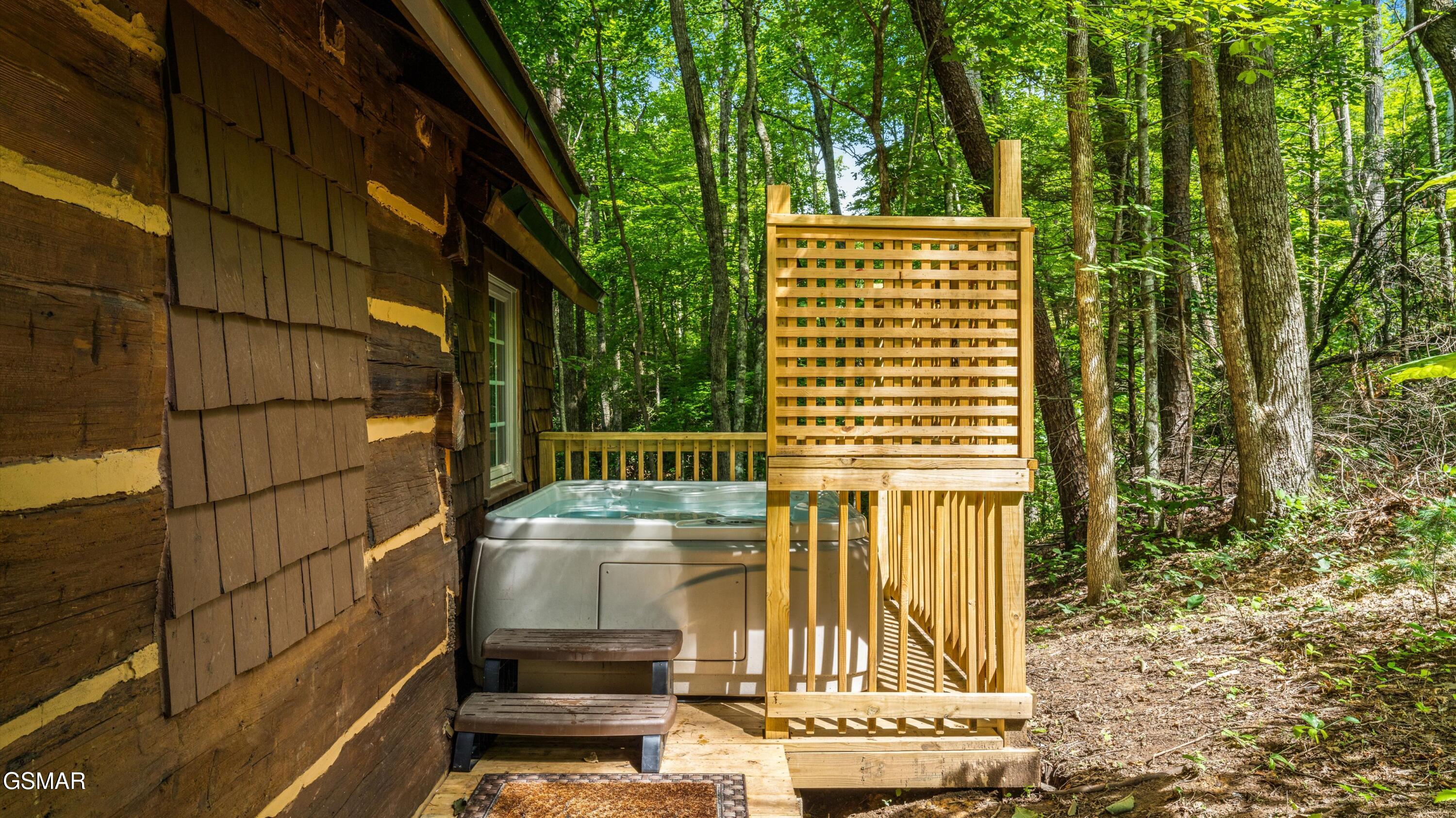 1115/1131 Old Cartertown Road Gatlinburg TN 37738