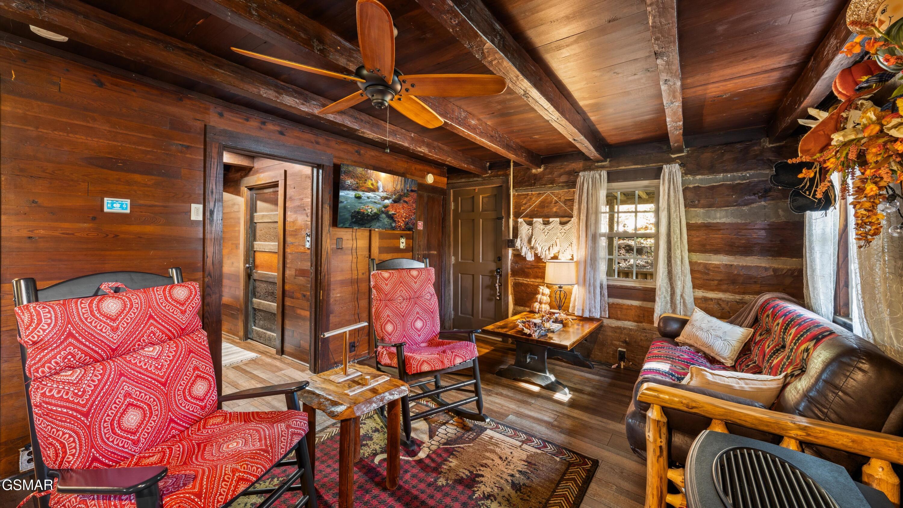 1115/1131 Old Cartertown Road Gatlinburg TN 37738