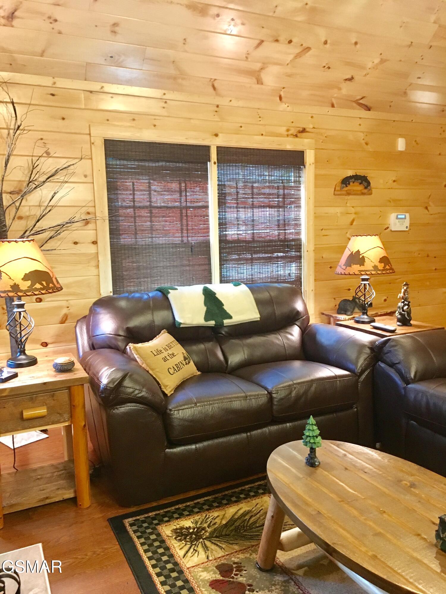 306 N Circle Drive Gatlinburg TN 37738