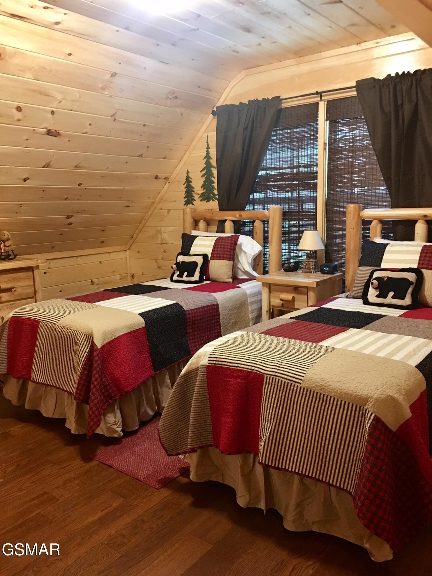 306 N Circle Drive Gatlinburg TN 37738