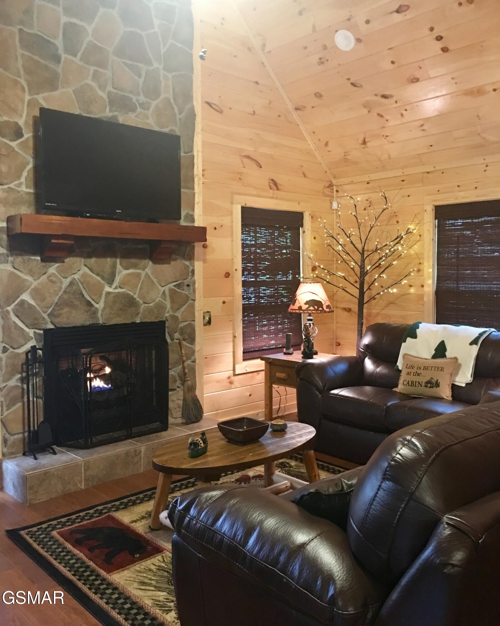 306 N Circle Drive Gatlinburg TN 37738