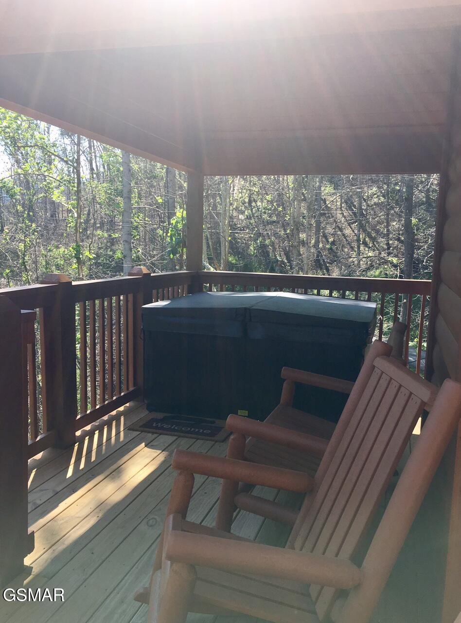 306 N Circle Drive Gatlinburg TN 37738