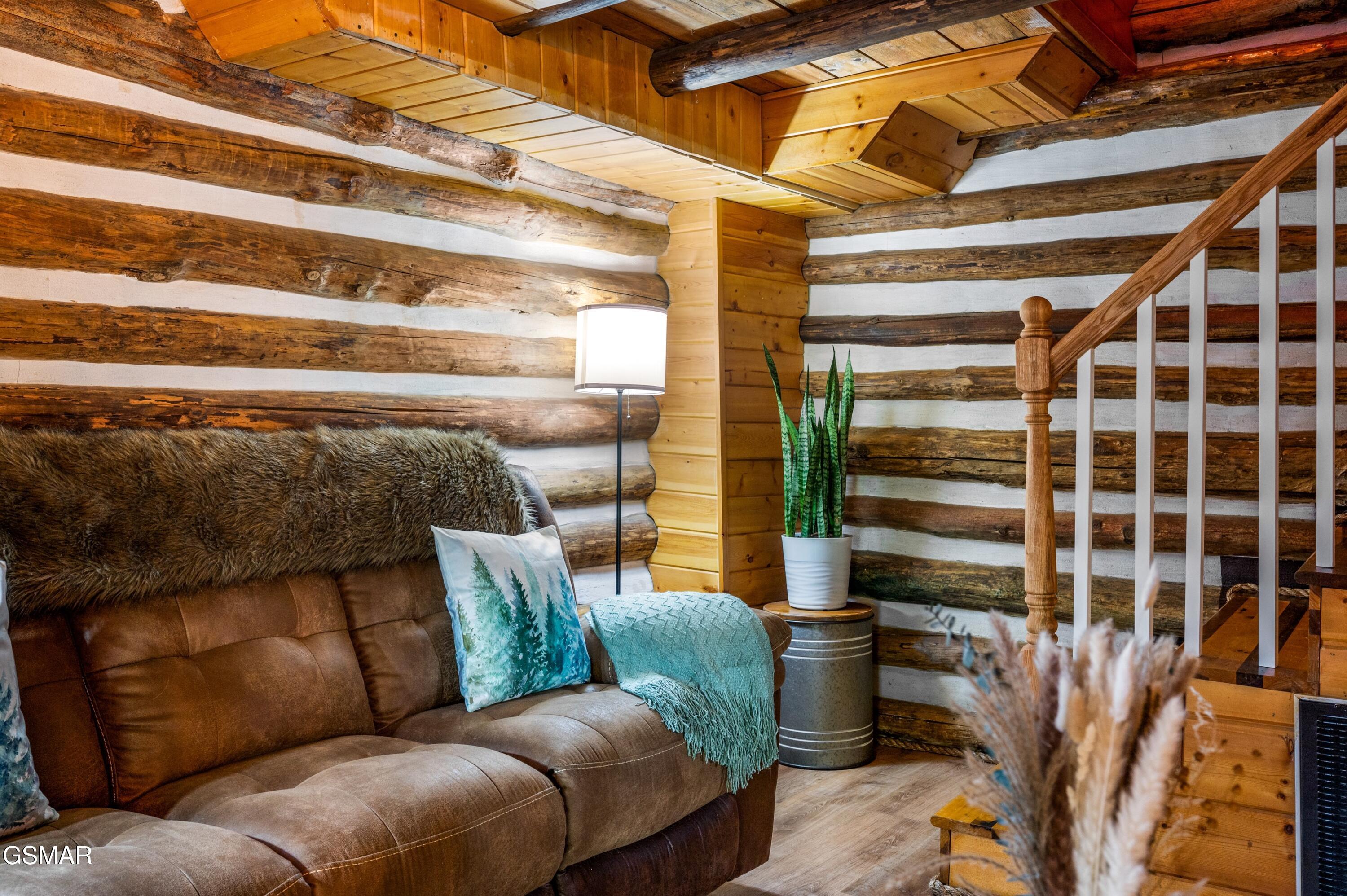 2338 Jims Way Sevierville TN 37876