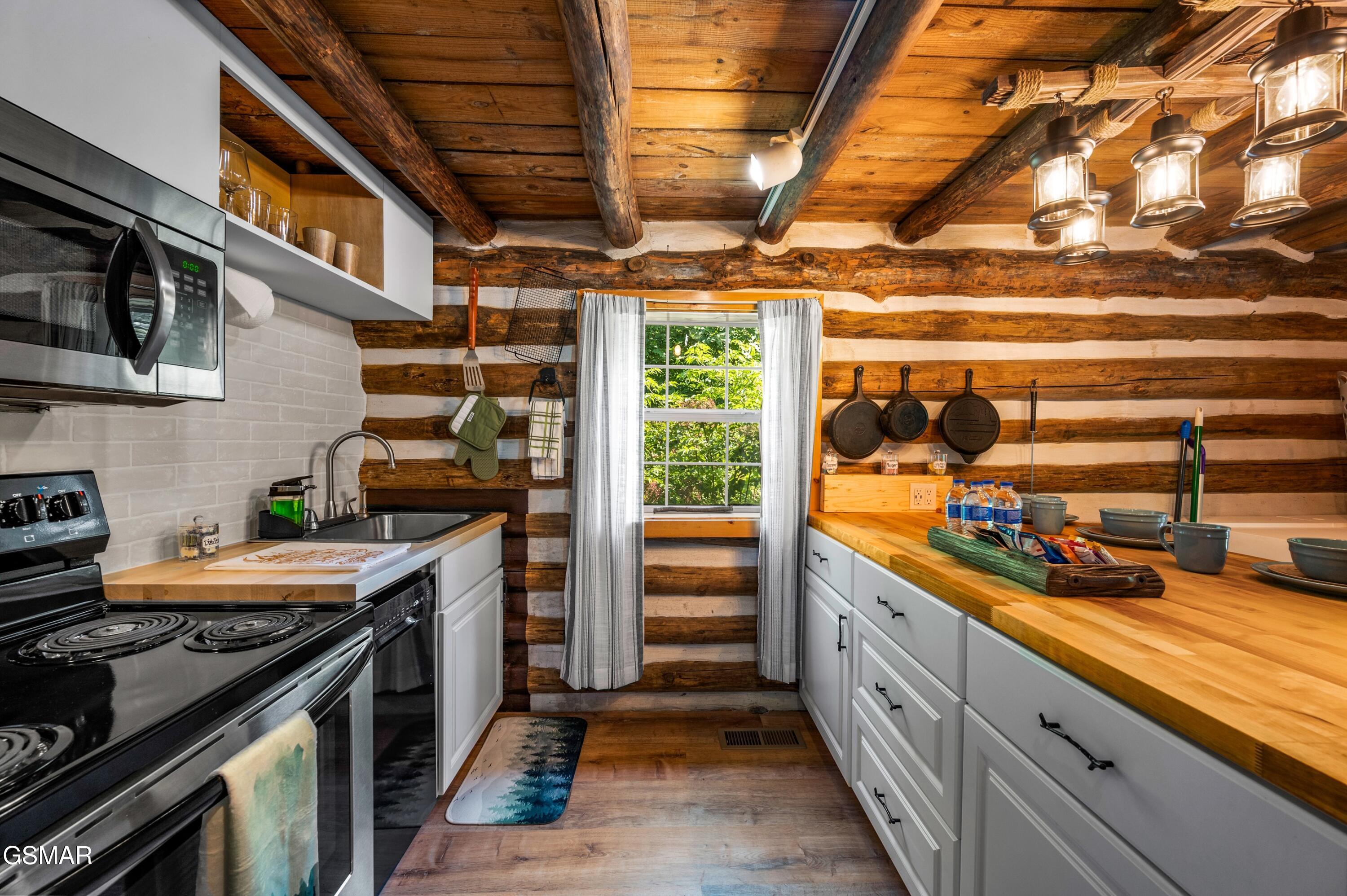 2338 Jims Way Sevierville TN 37876