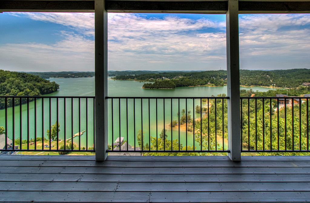 2324 Mary Alice Way Sevierville TN 37876