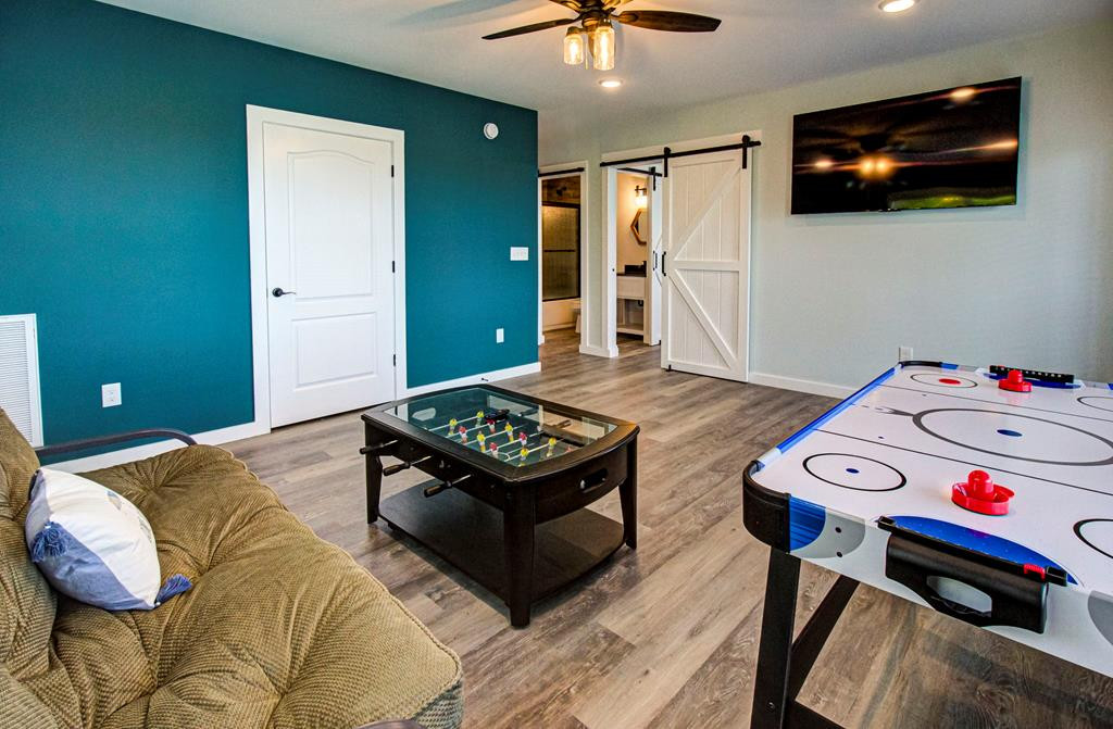 2324 Mary Alice Way Sevierville TN 37876