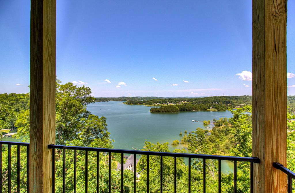 2324 Mary Alice Way Sevierville TN 37876