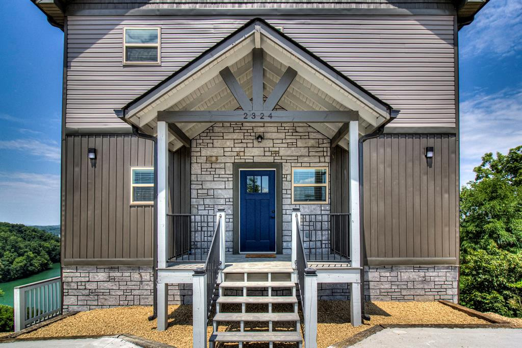 2324 Mary Alice Way Sevierville TN 37876