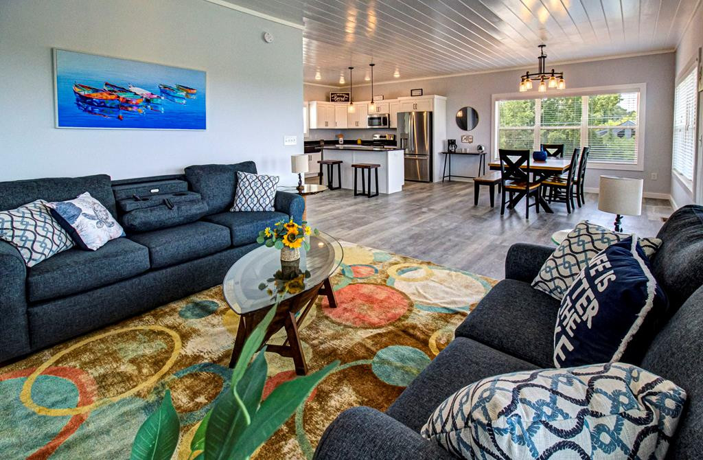 2324 Mary Alice Way Sevierville TN 37876