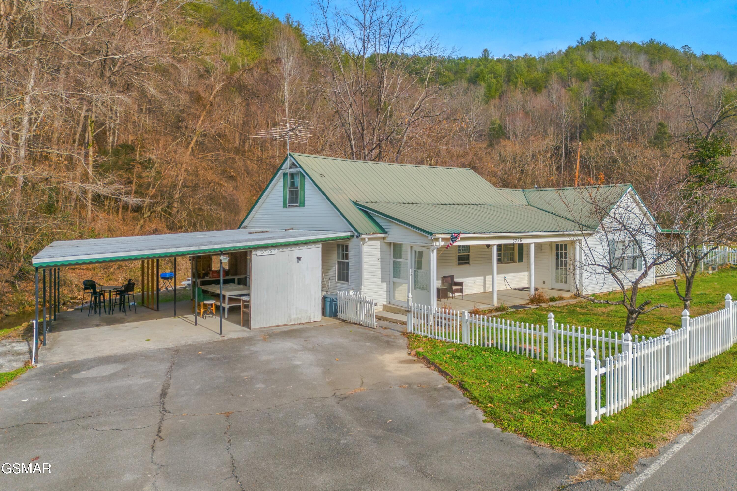 3226 Big Creek Road Hartford TN 37753