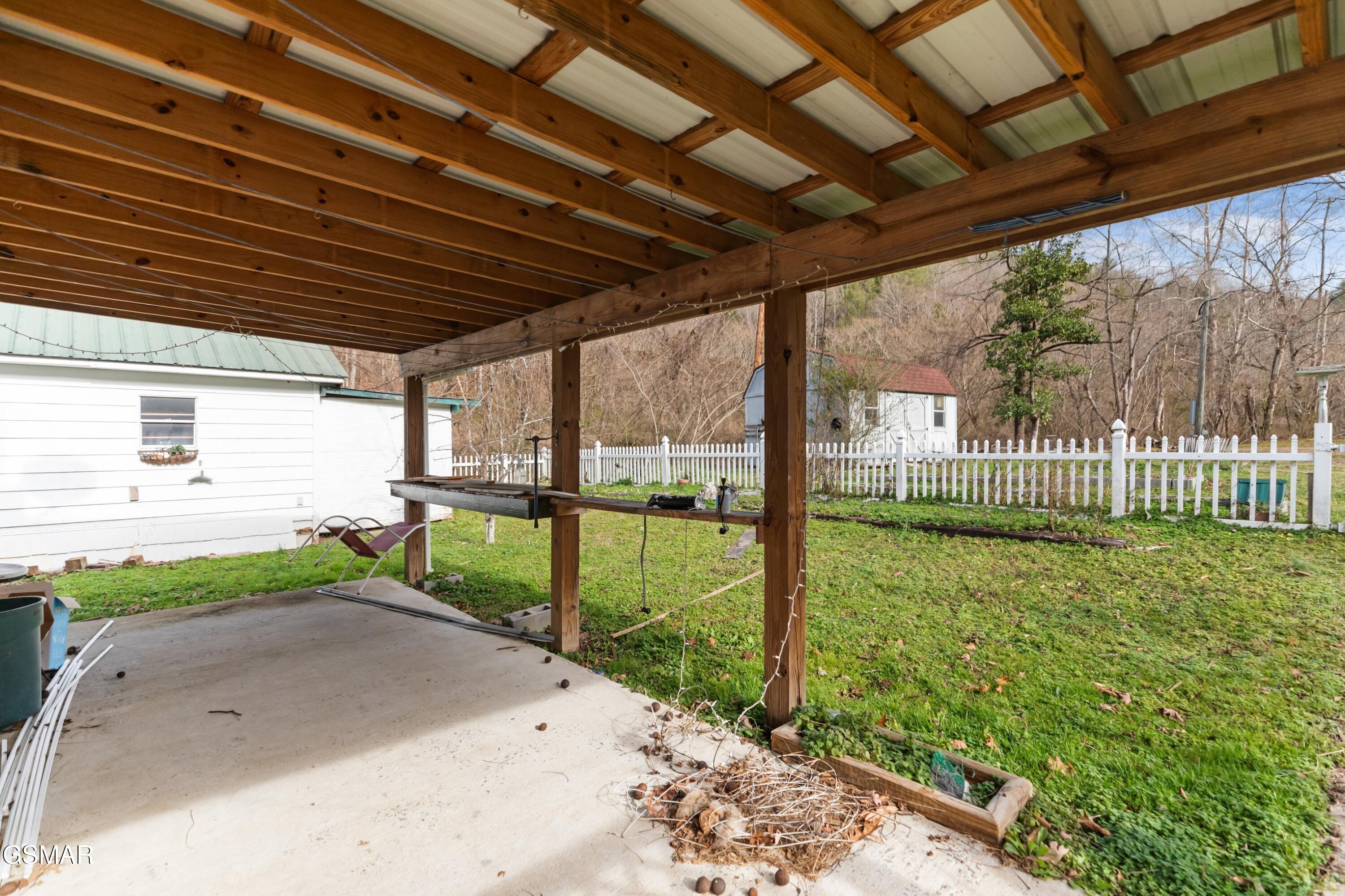 3226 Big Creek Road Hartford TN 37753