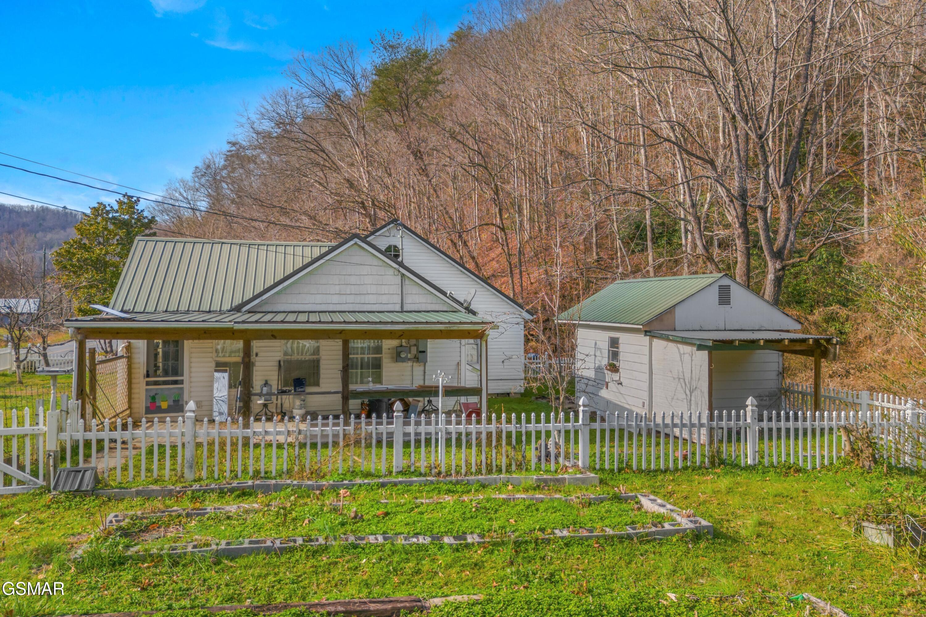 3226 Big Creek Road Hartford TN 37753