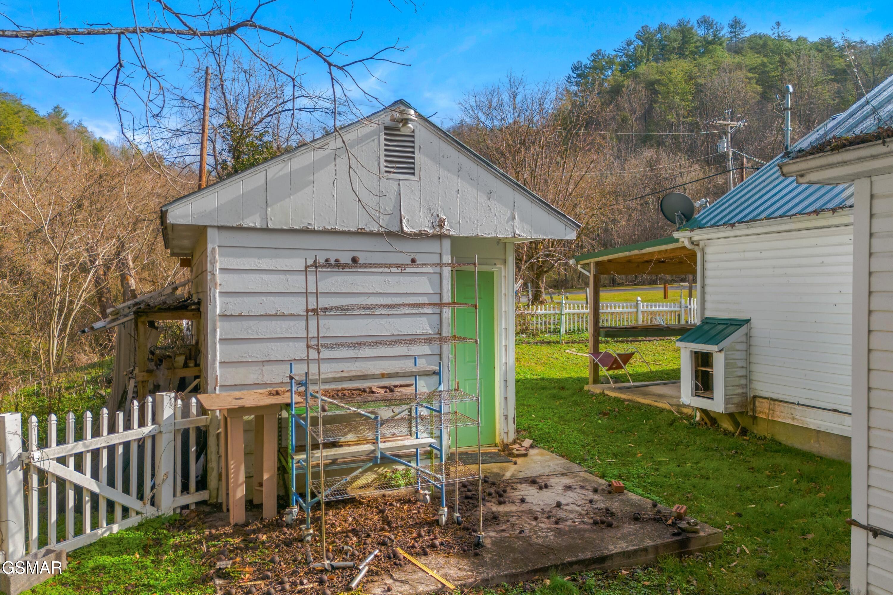 3226 Big Creek Road Hartford TN 37753