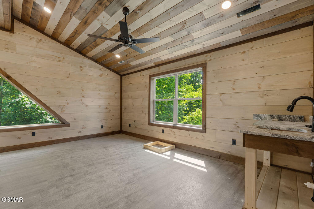 535 Forrest Springs Drive Gatlinburg TN 37738