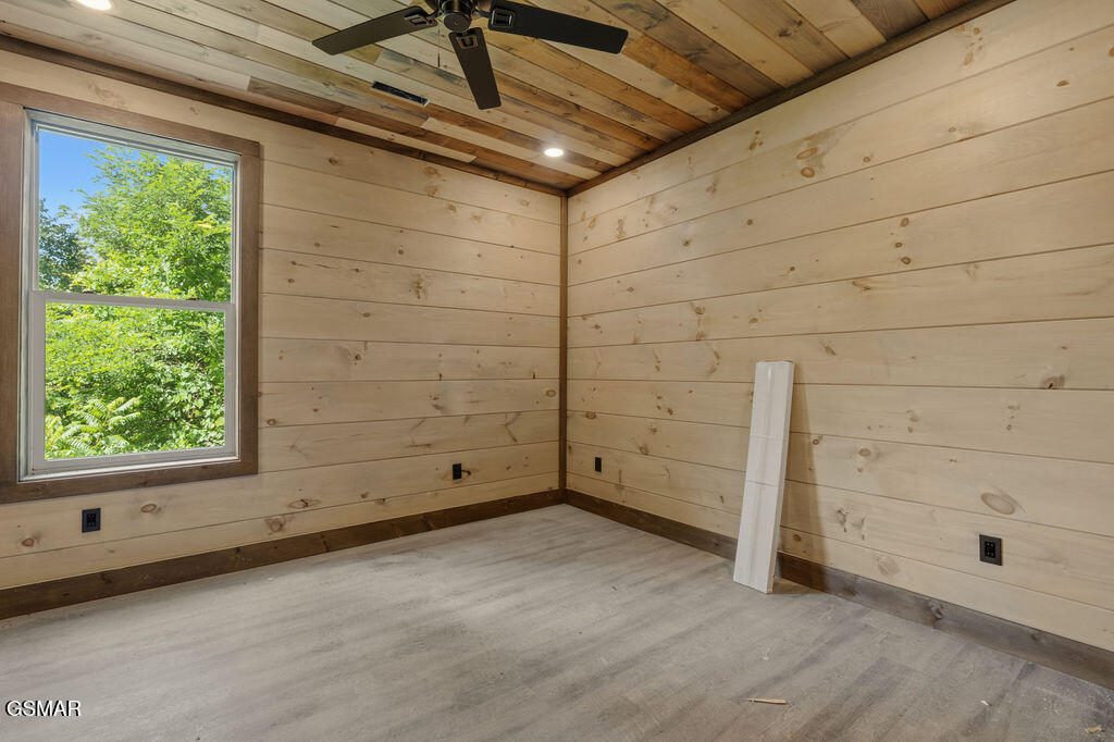 535 Forrest Springs Drive Gatlinburg TN 37738
