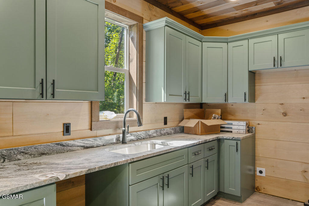 535 Forrest Springs Drive Gatlinburg TN 37738