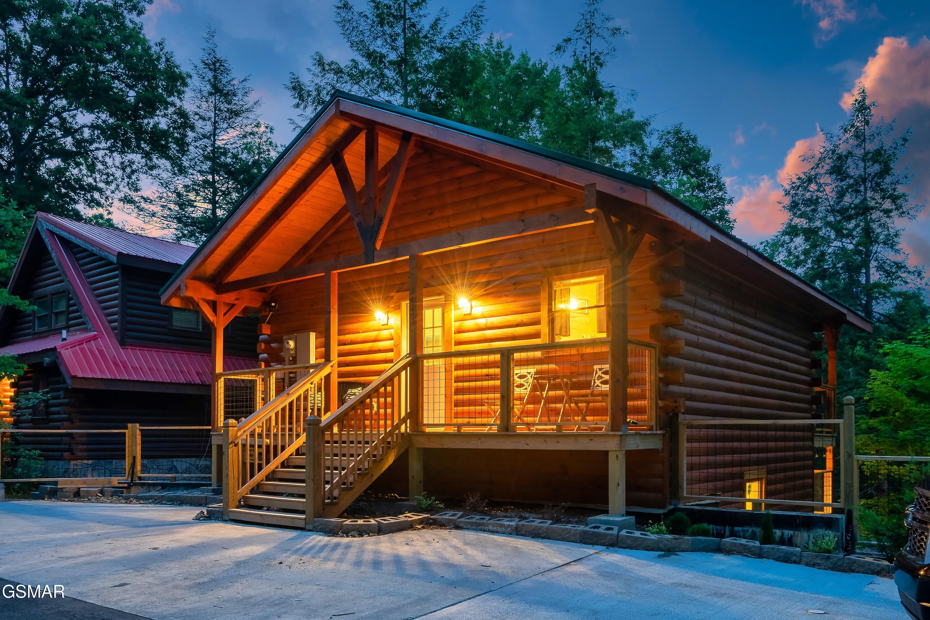 1633 Misty Hollow Way Gatlinburg TN 37738