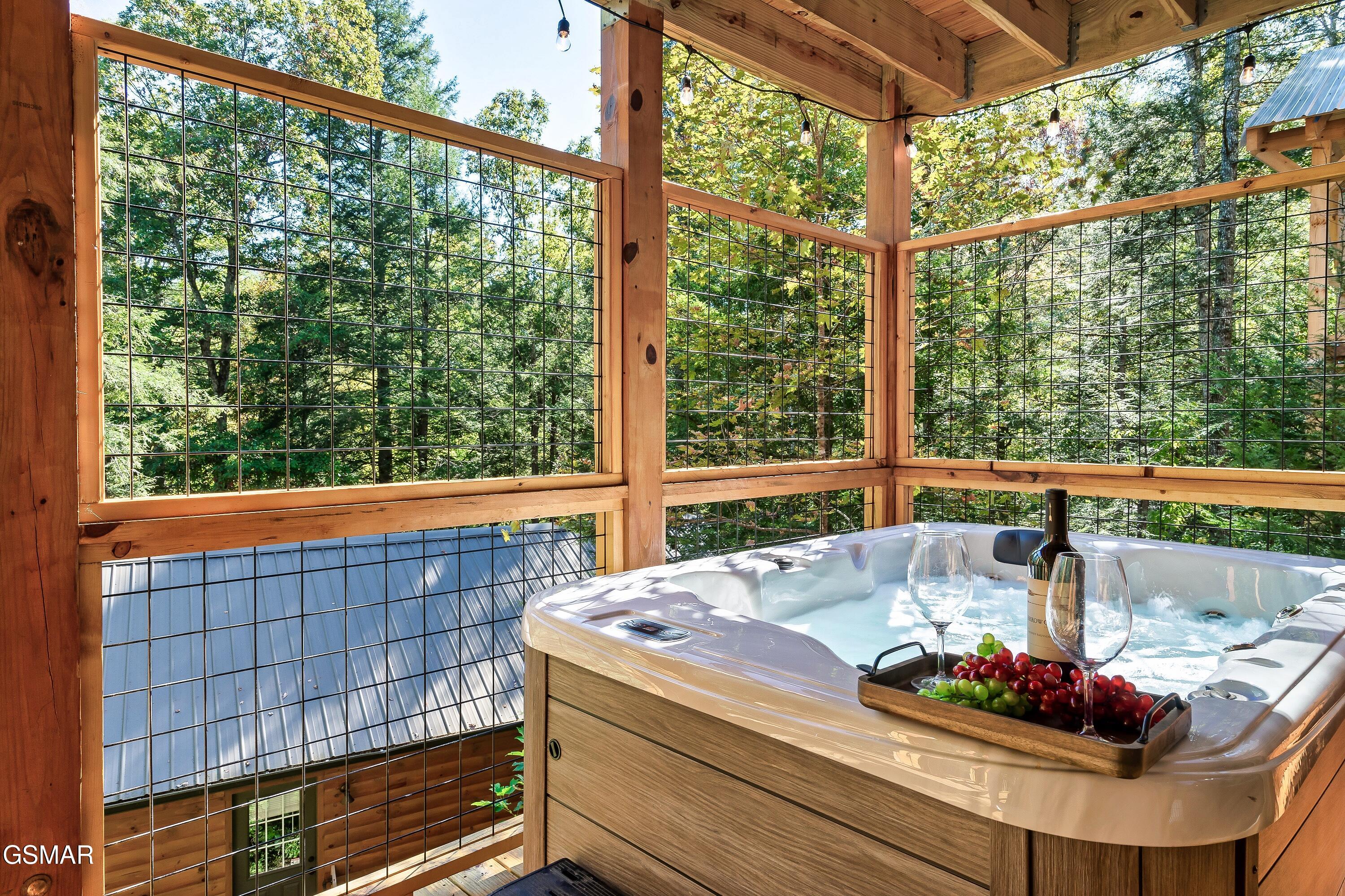 1633 Misty Hollow Way Gatlinburg TN 37738