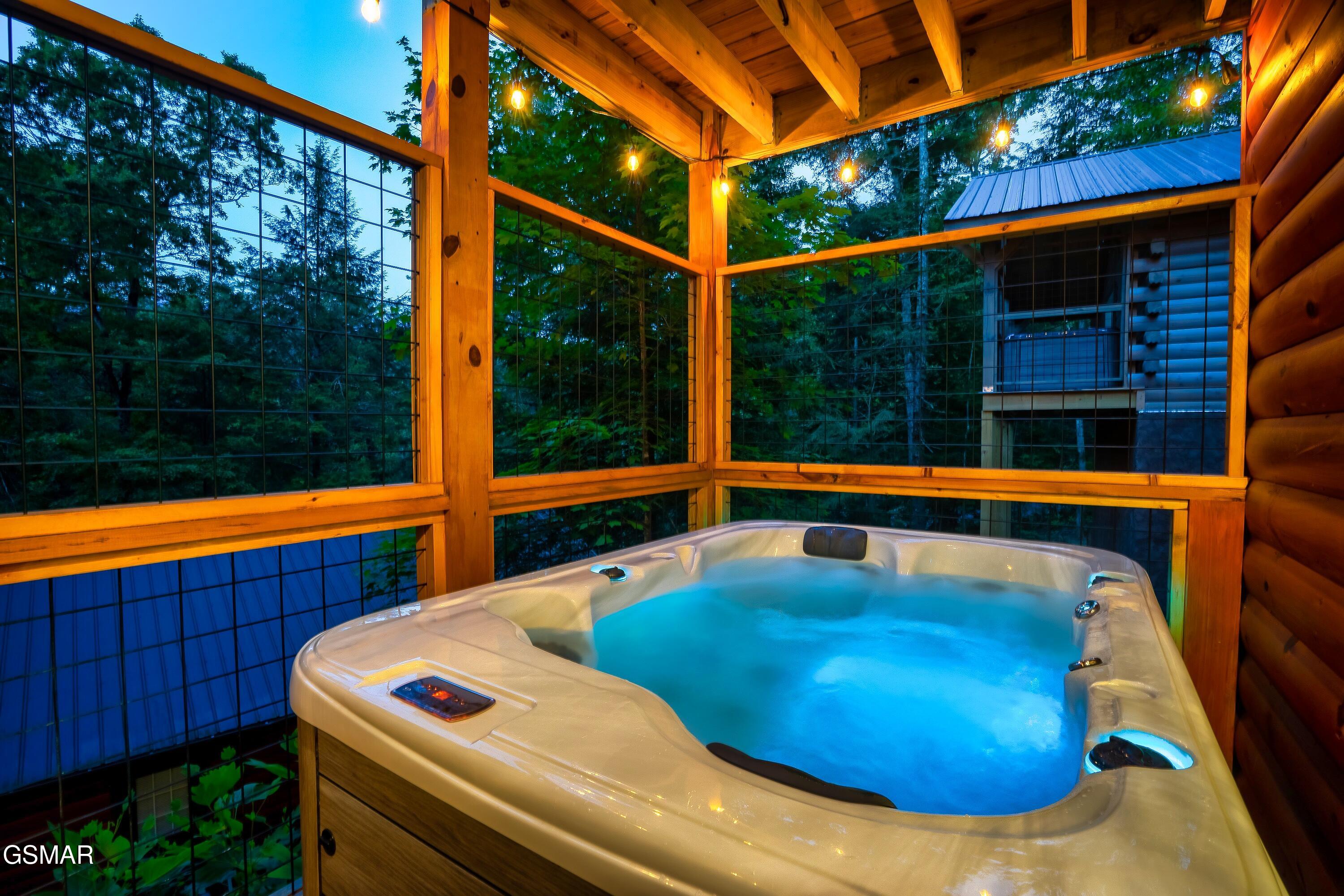 1633 Misty Hollow Way Gatlinburg TN 37738
