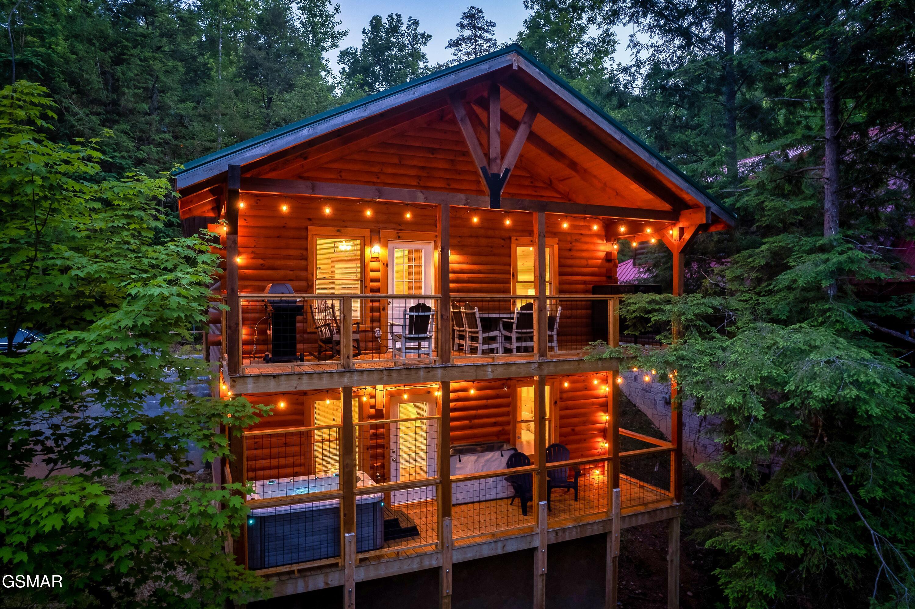 1633 Misty Hollow Way Gatlinburg TN 37738