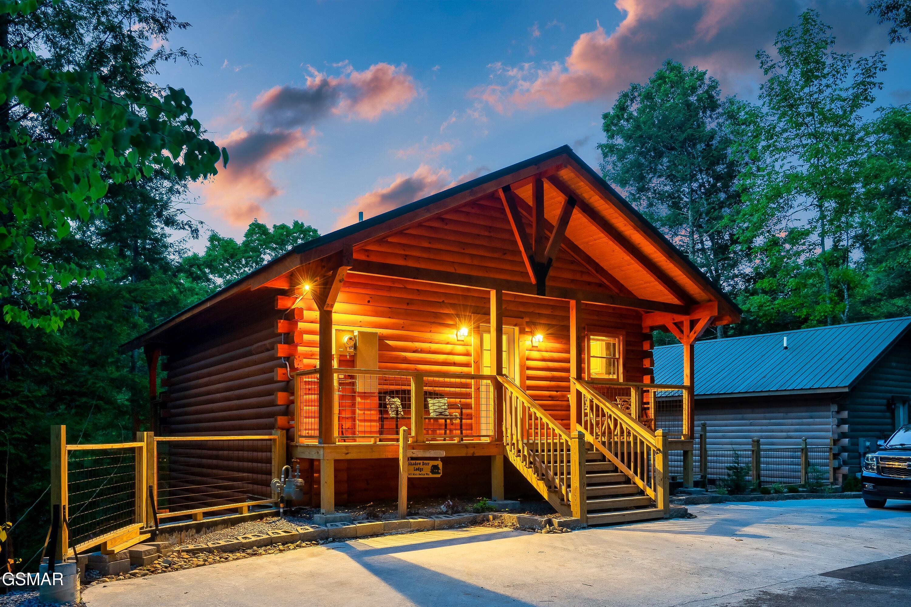 1633 Misty Hollow Way Gatlinburg TN 37738