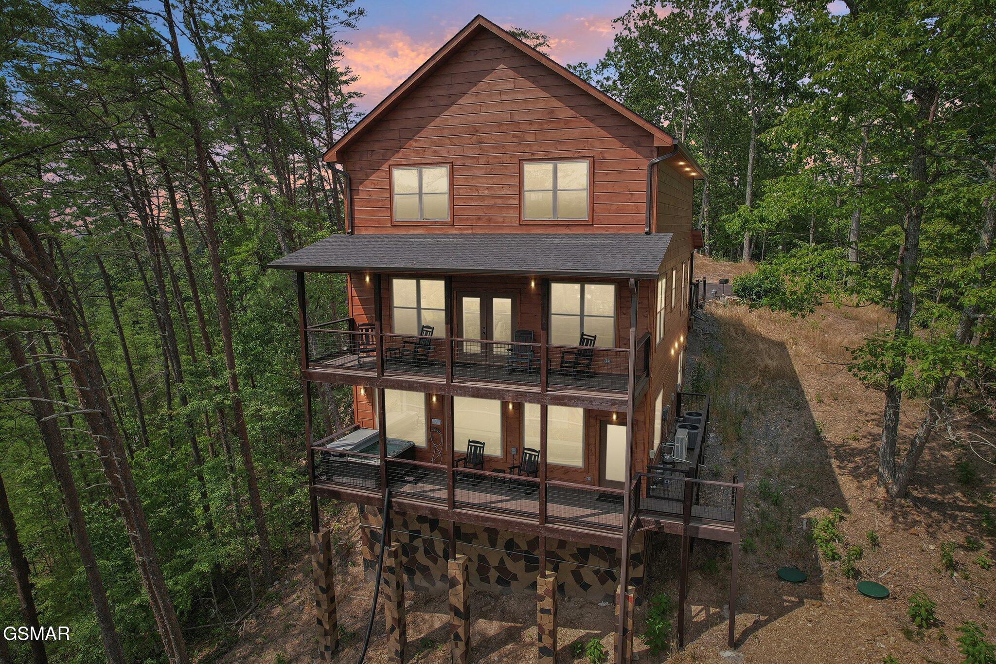 2616 Dogwood Loop Drive Sevierville TN 37876