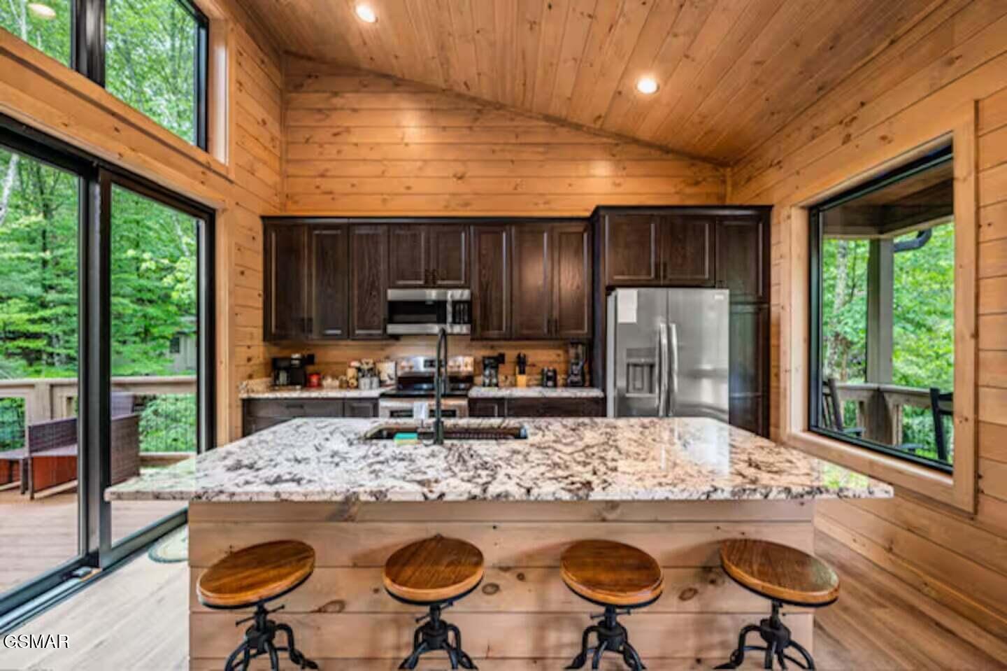 2807 Teaberry Hill Way Sevierville TN 37862