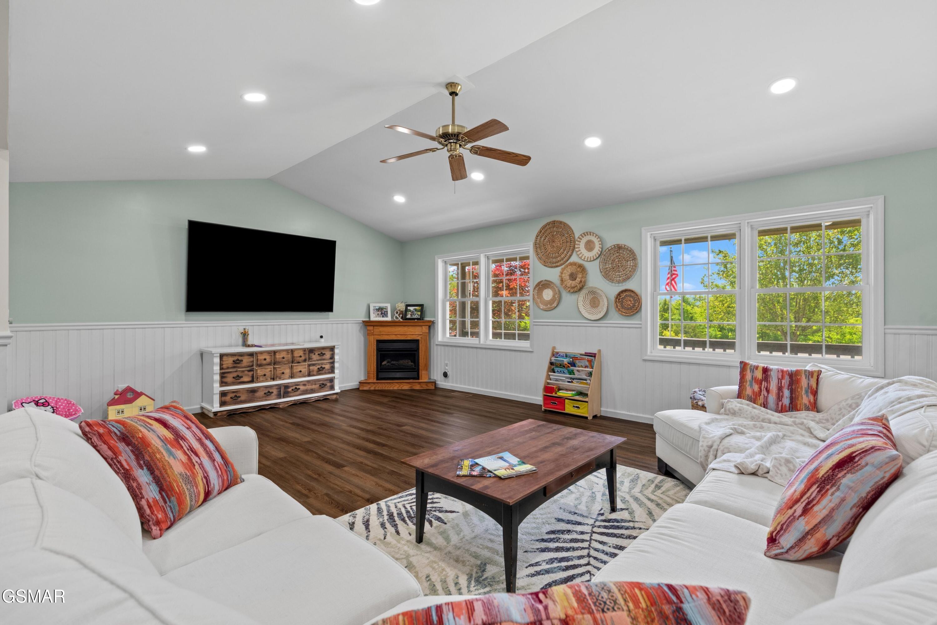 140 Windsong Drive Parrottsville TN 37843