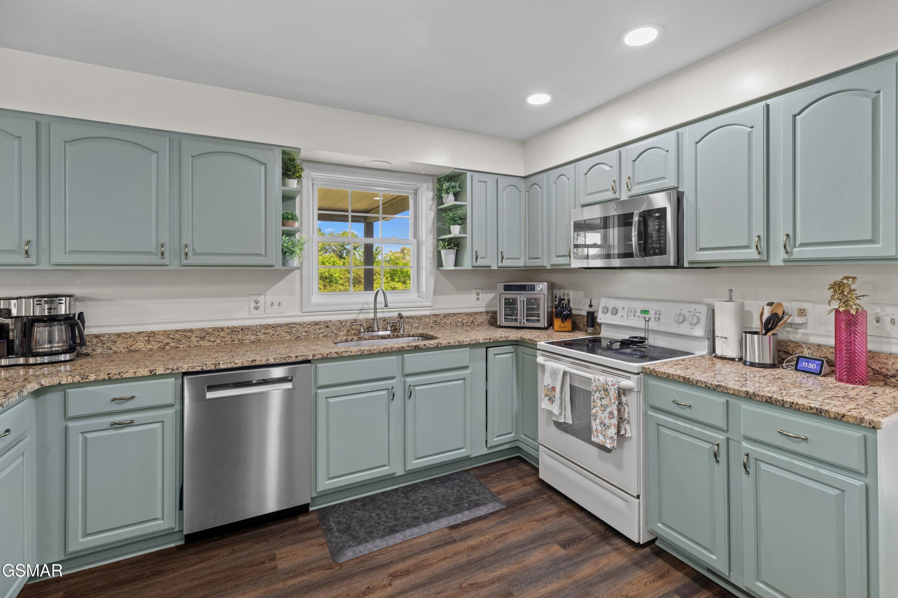 140 Windsong Drive Parrottsville TN 37843