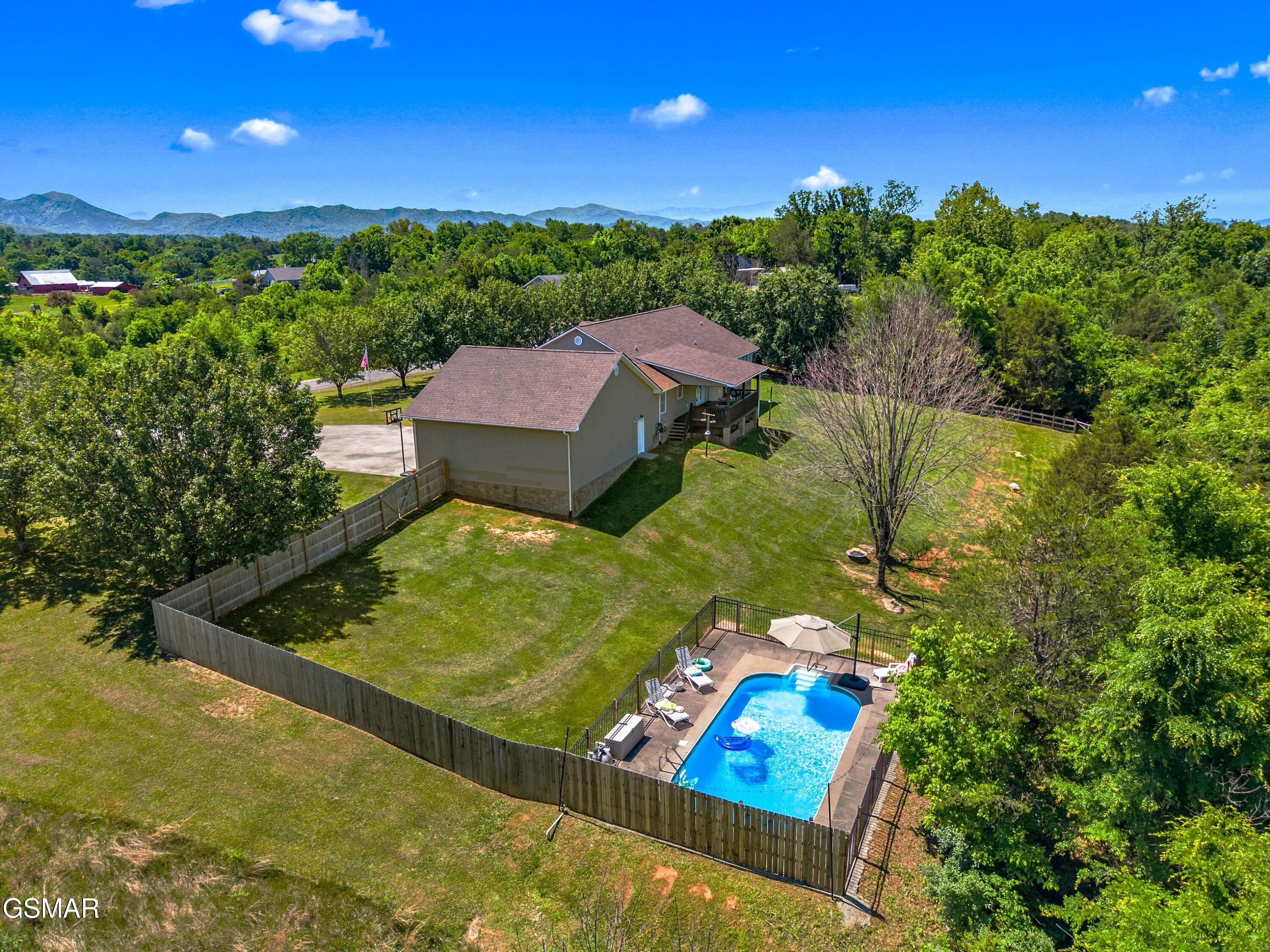140 Windsong Drive Parrottsville TN 37843