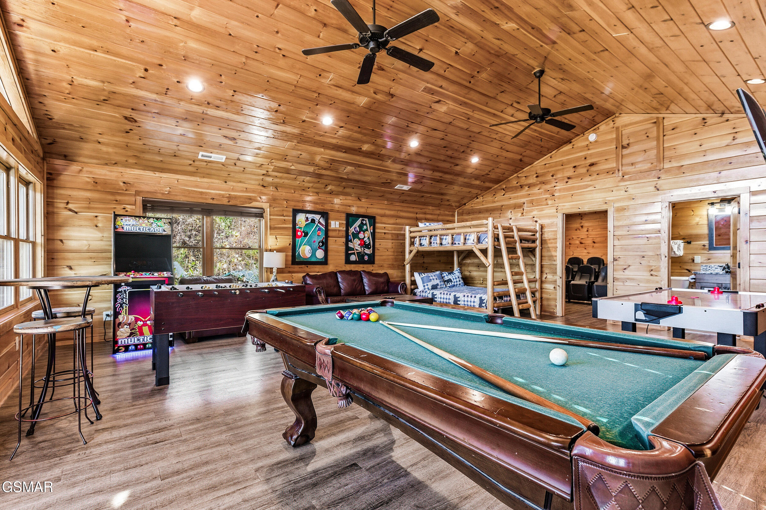 655 Gatlinburg Falls Way Gatlinburg TN 37738