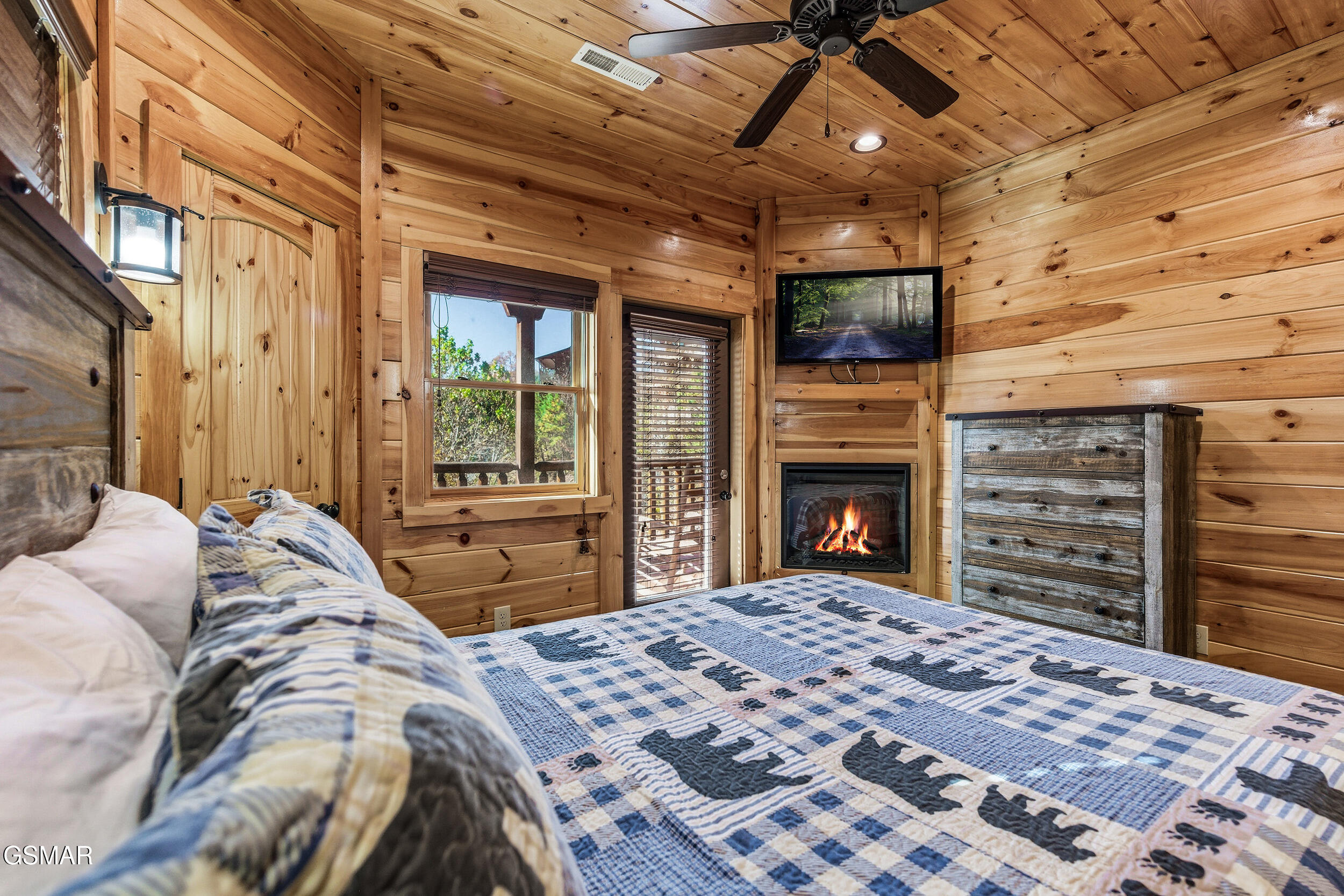 655 Gatlinburg Falls Way Gatlinburg TN 37738