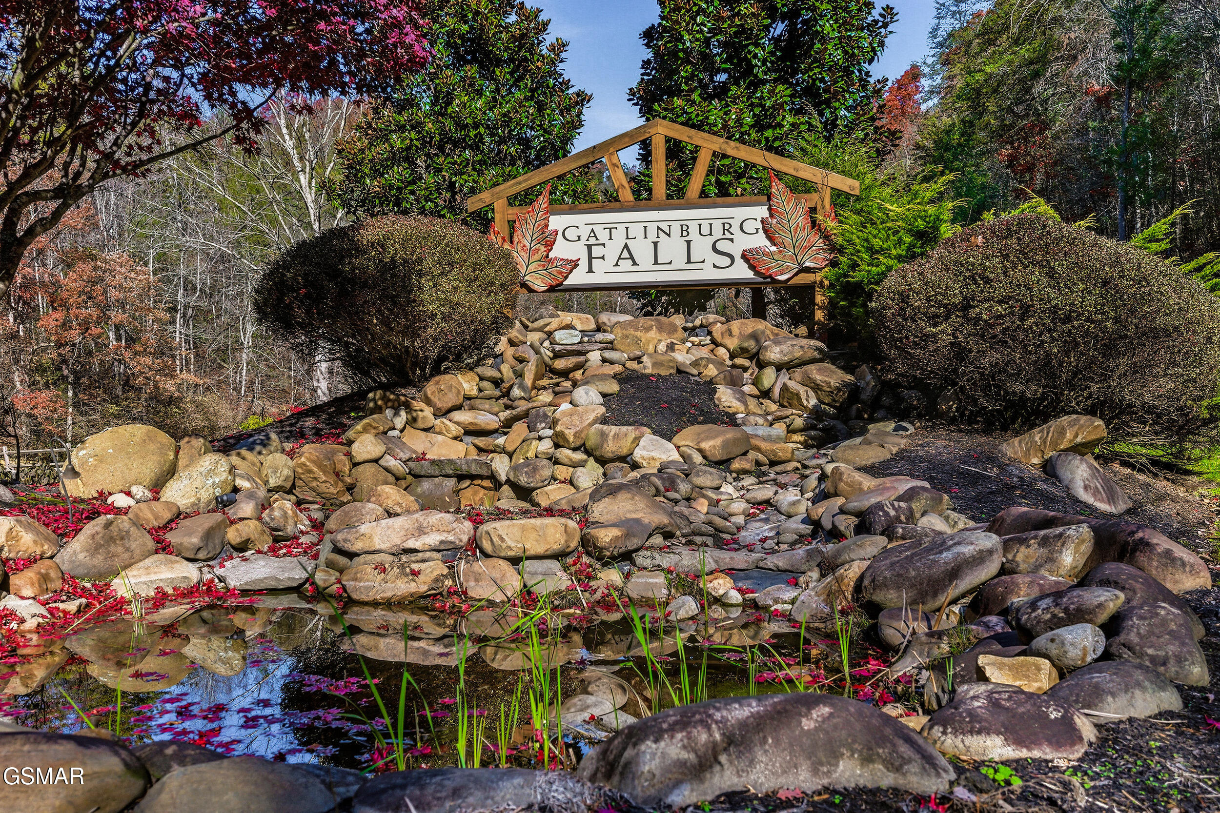 655 Gatlinburg Falls Way Gatlinburg TN 37738