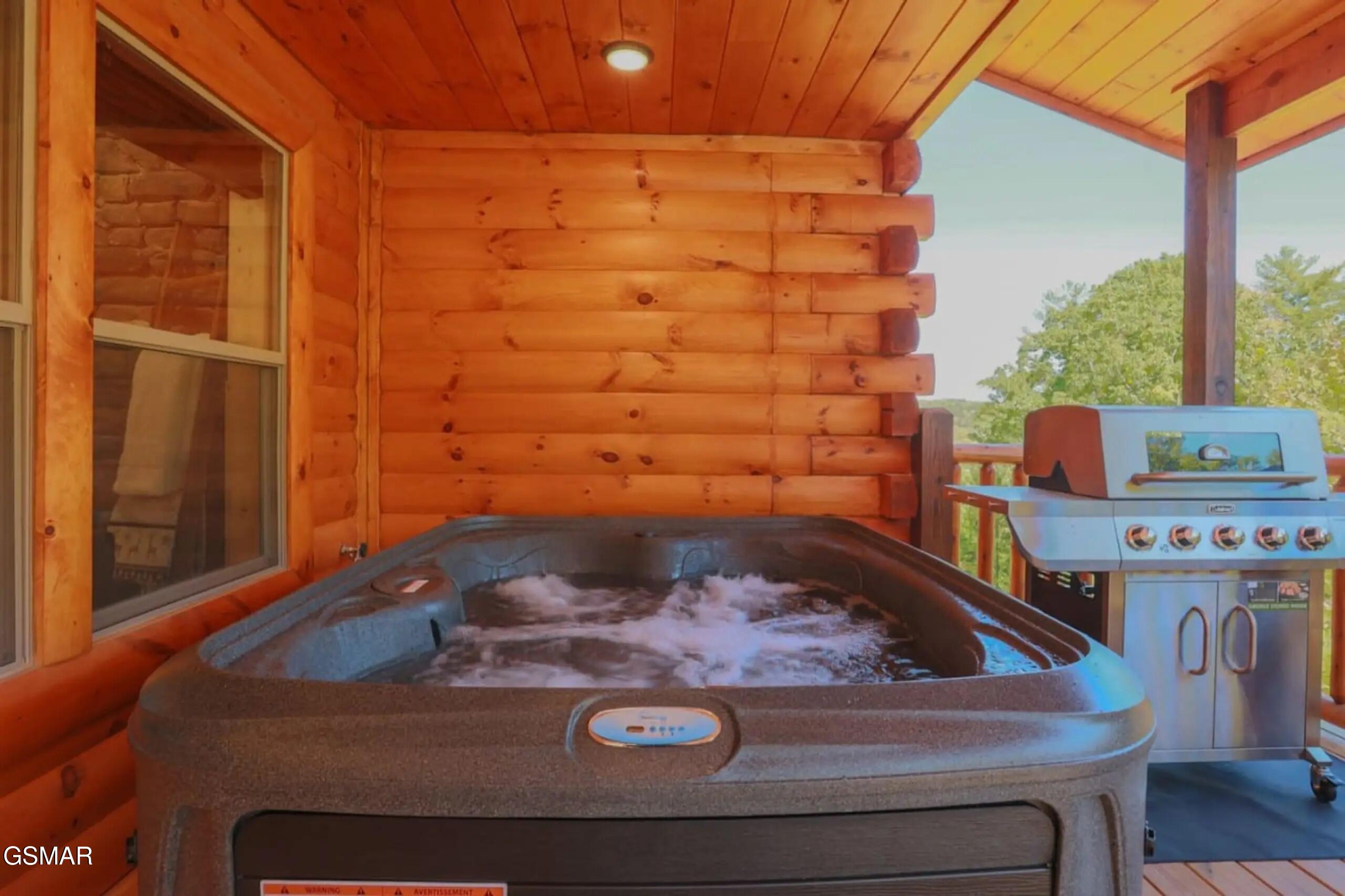 1802 Stone Wood Way Pigeon Forge TN 37862
