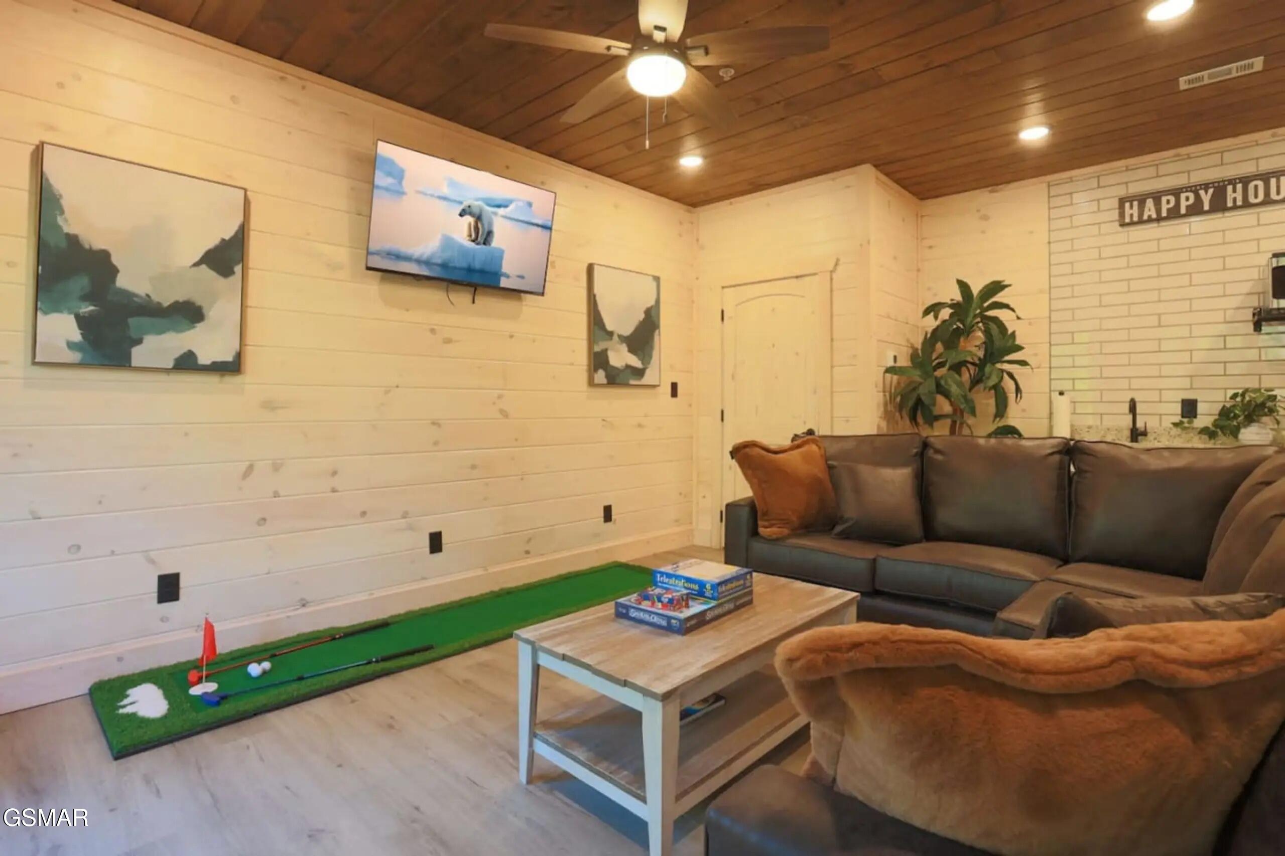 1802 Stone Wood Way Pigeon Forge TN 37862